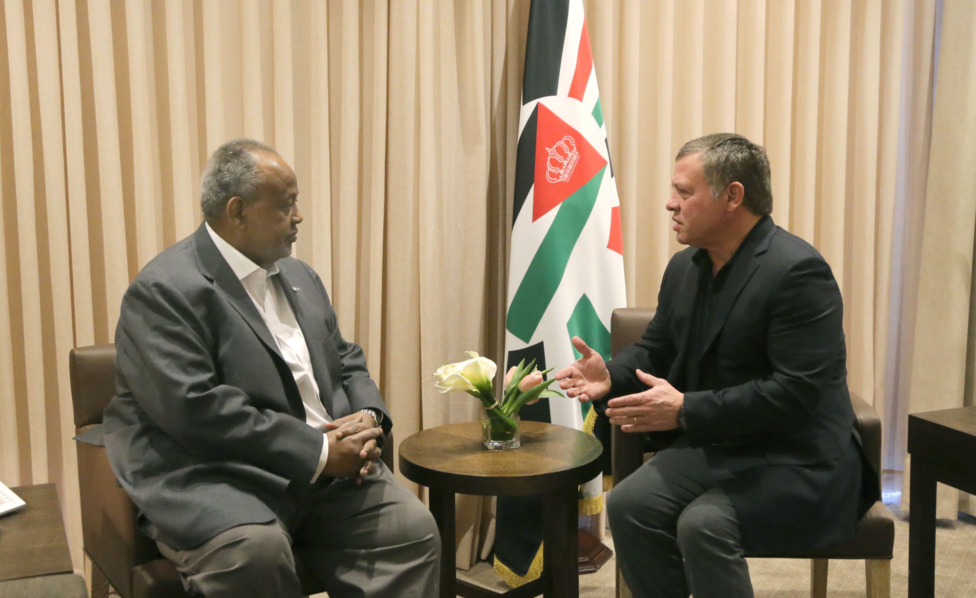 King holds talks with Djibouti president