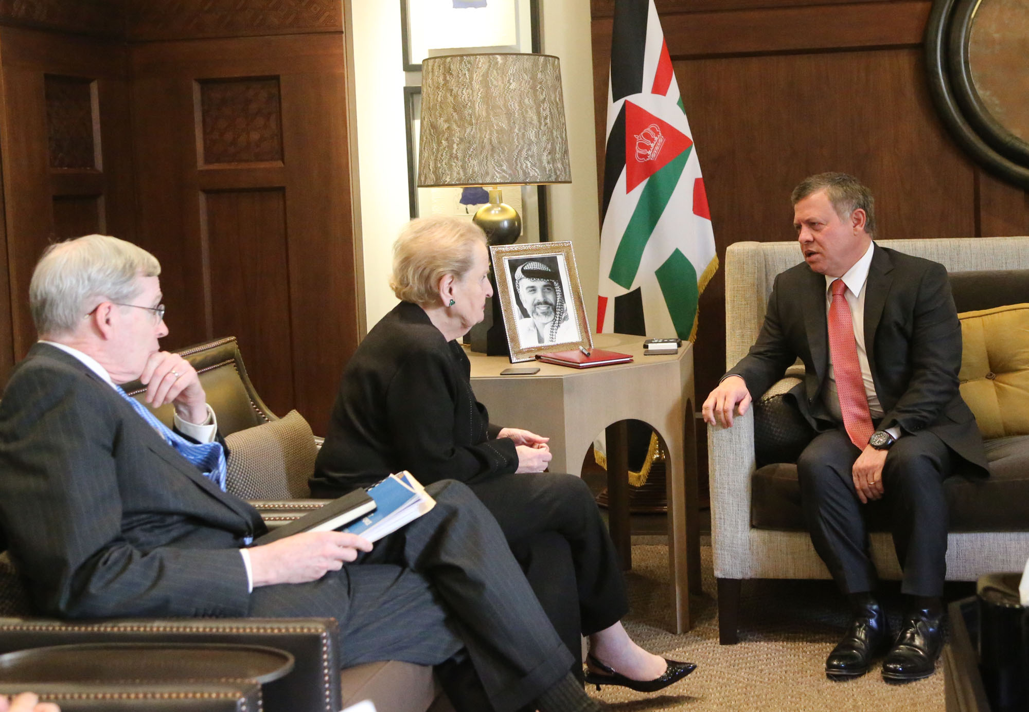 King meets delegates from US think tank