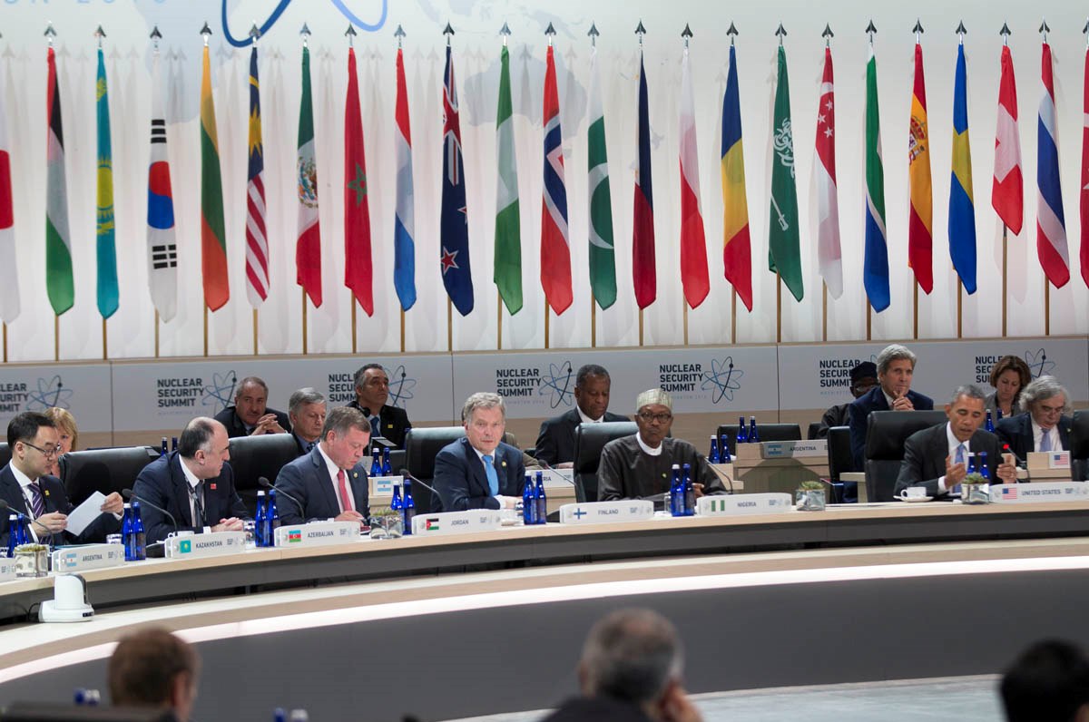 King attends nuclear summit closing session