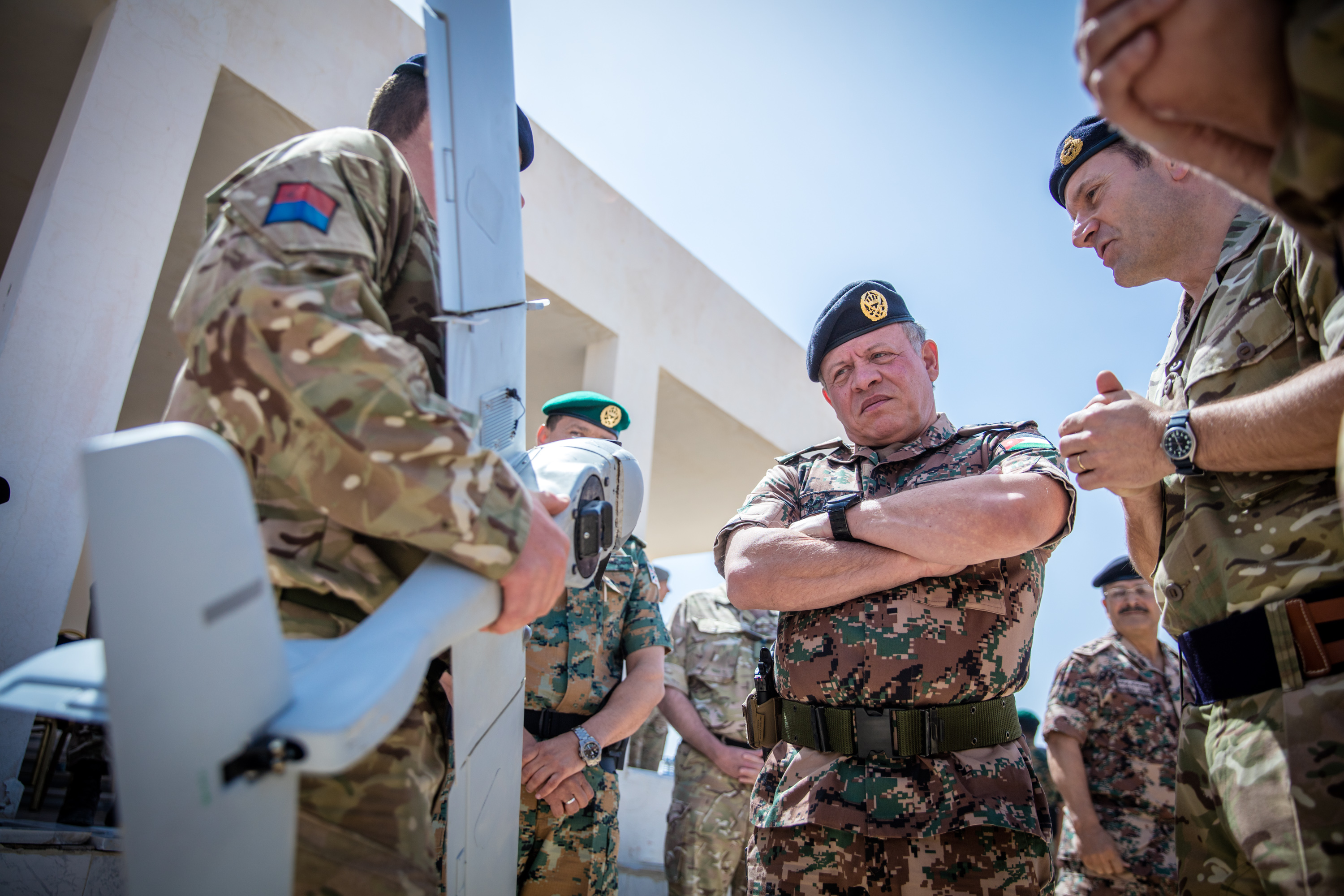 King inspects &lsquo;North Storm&rsquo; military drill