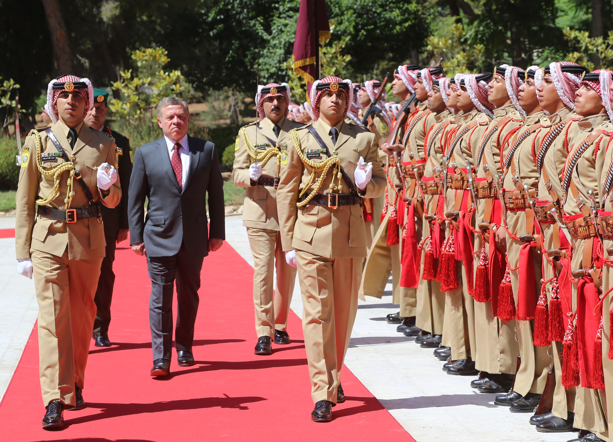 King receives credentials of new ambassadors