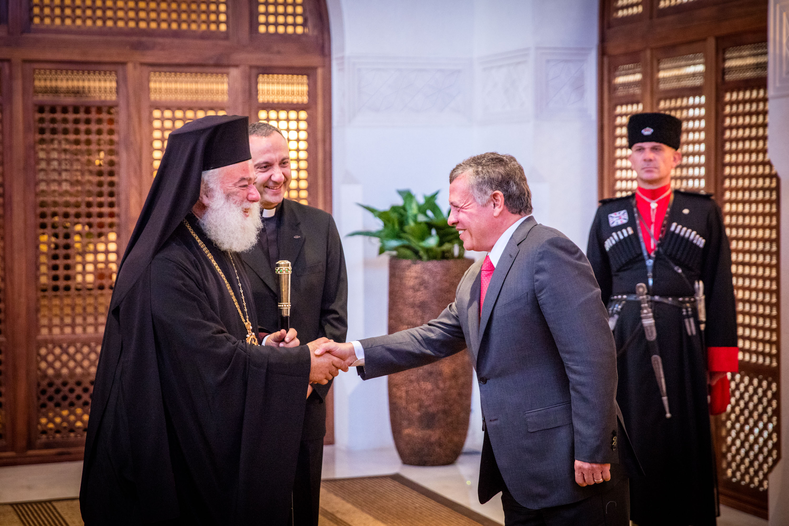 King meets Christian religious leaders