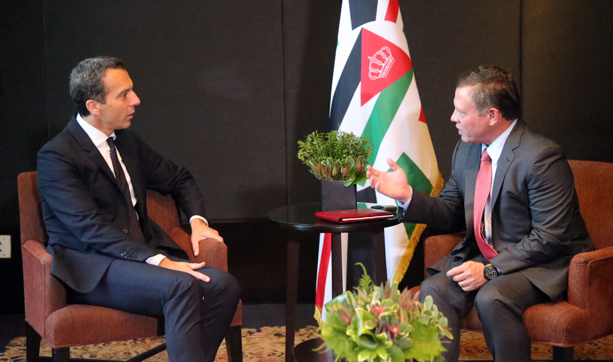 King meets Austrian chancellor