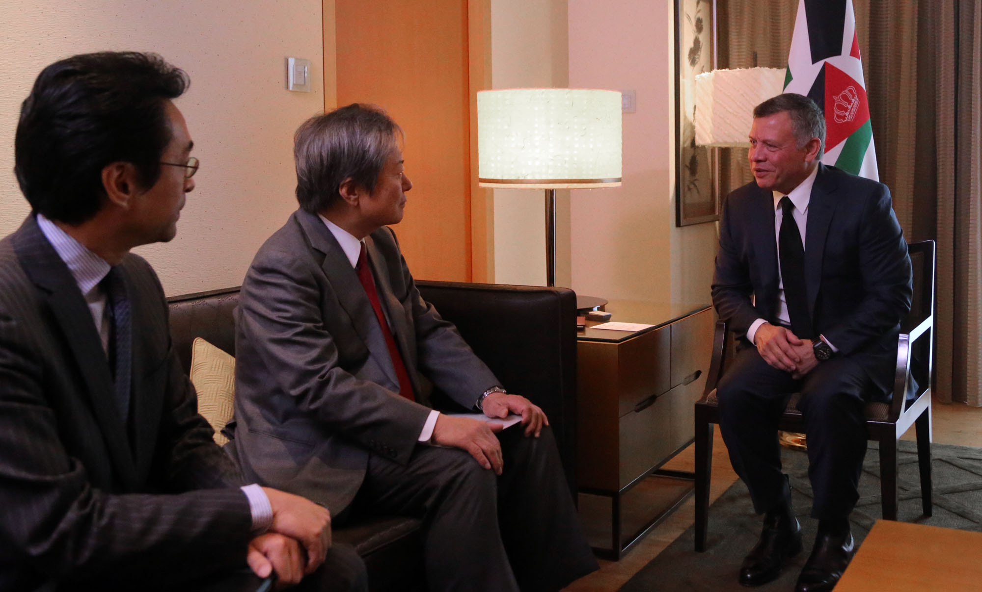 King meets JICA president, JBIC governor