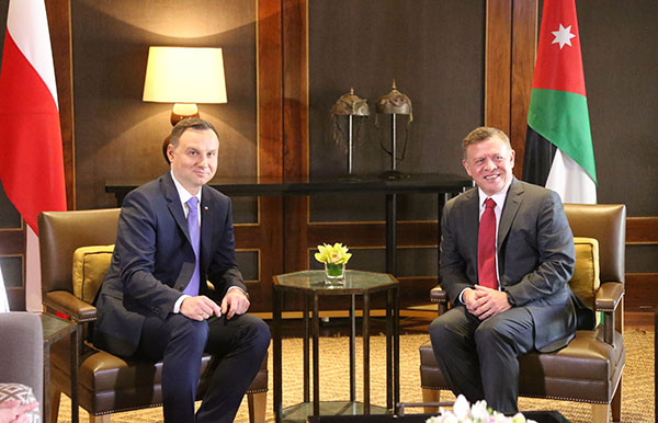 King holds talks with Polish president