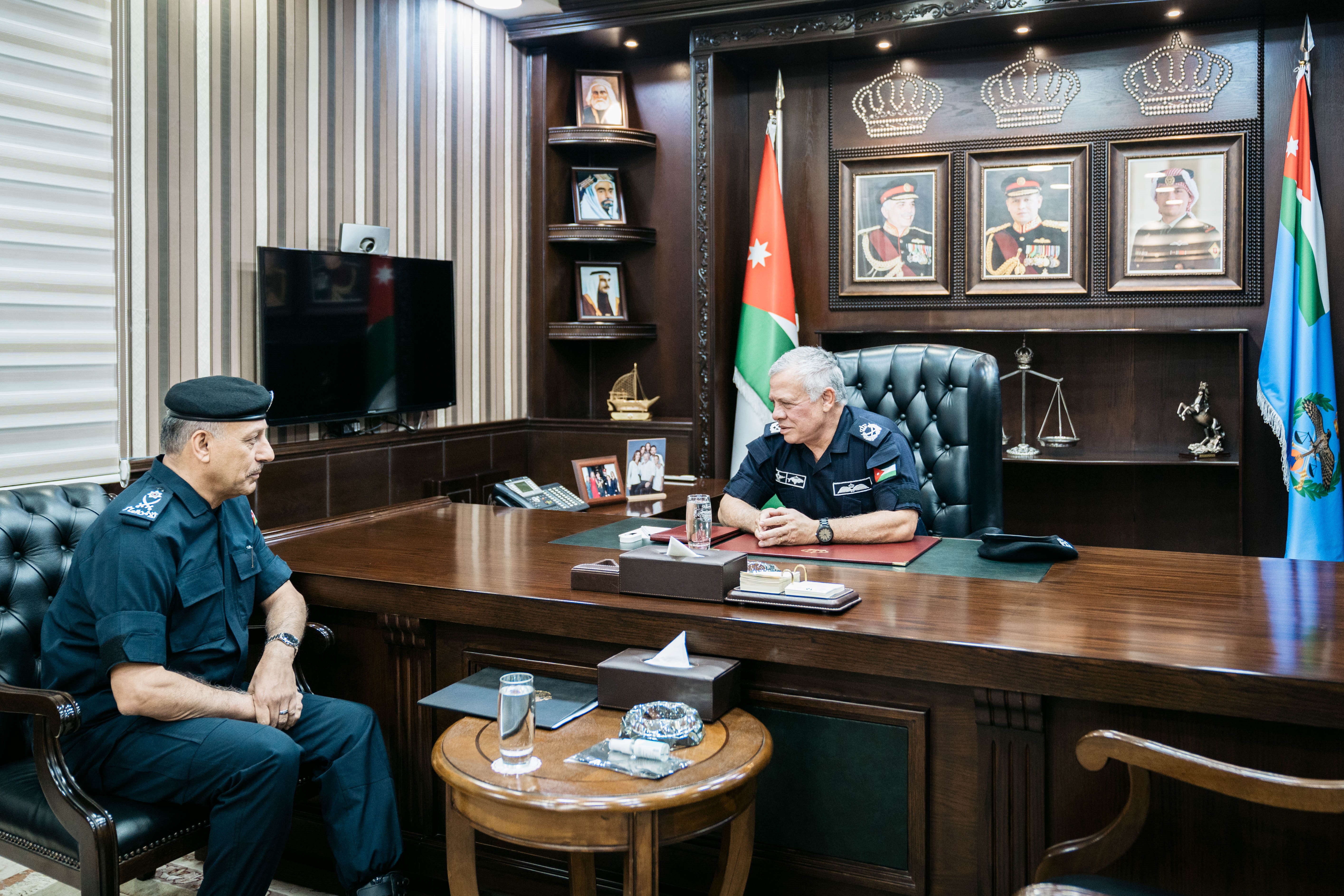 King visits PSD, commends personnel&rsquo;s efforts in dealing with Luweibdeh building collapse