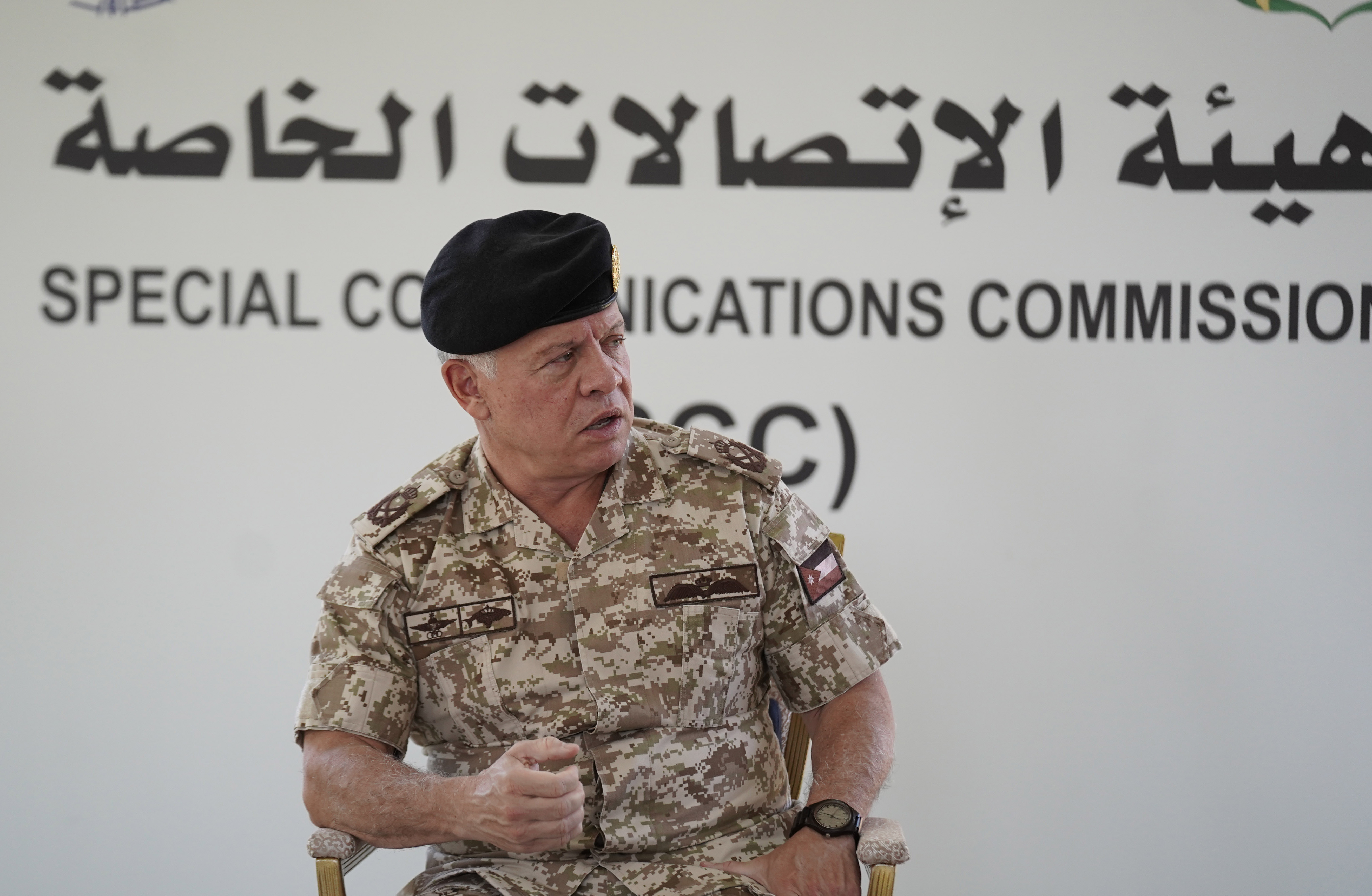 King visits Special Communications Commission&rsquo;s Control Centre