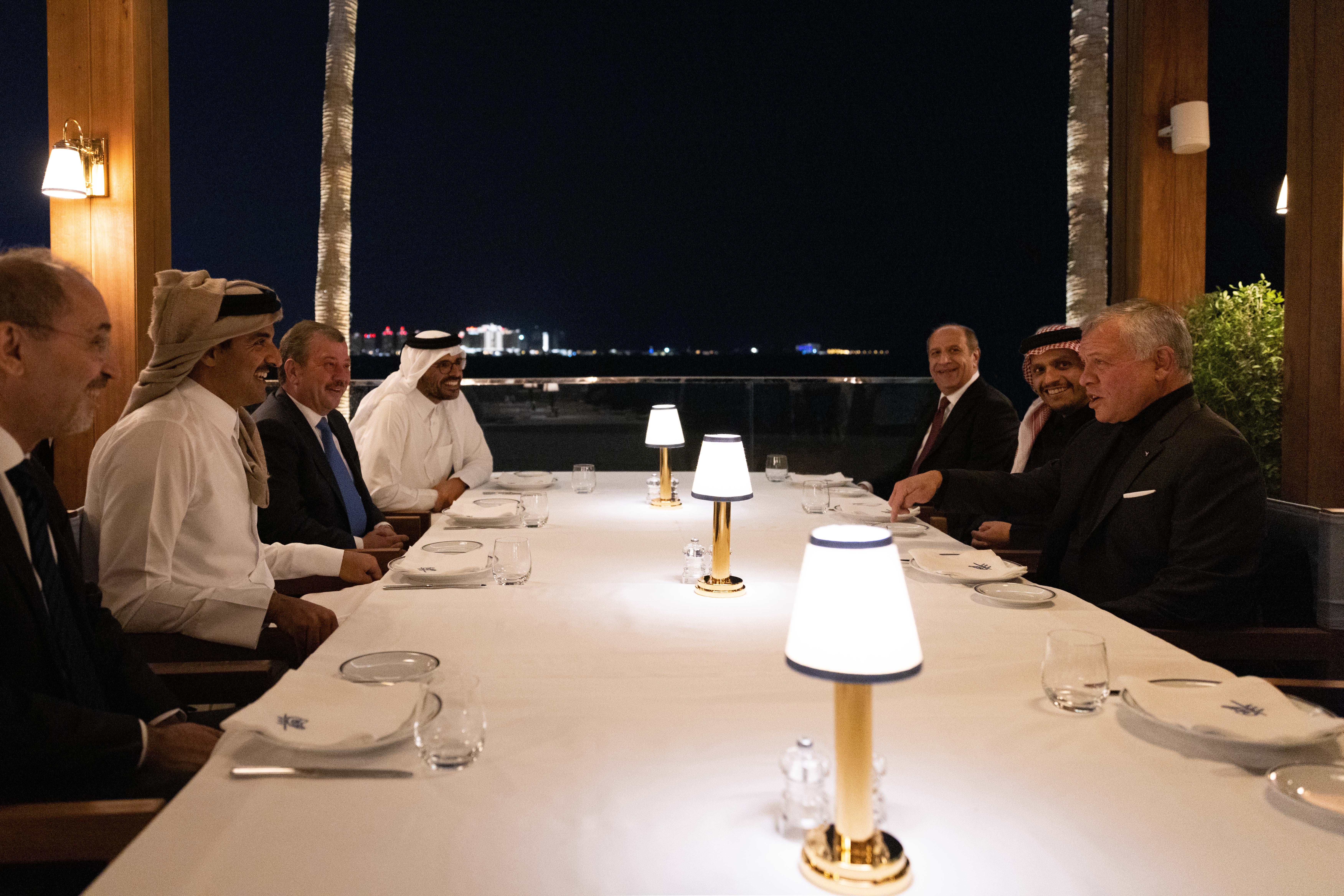 King meets Qatar emir in Doha