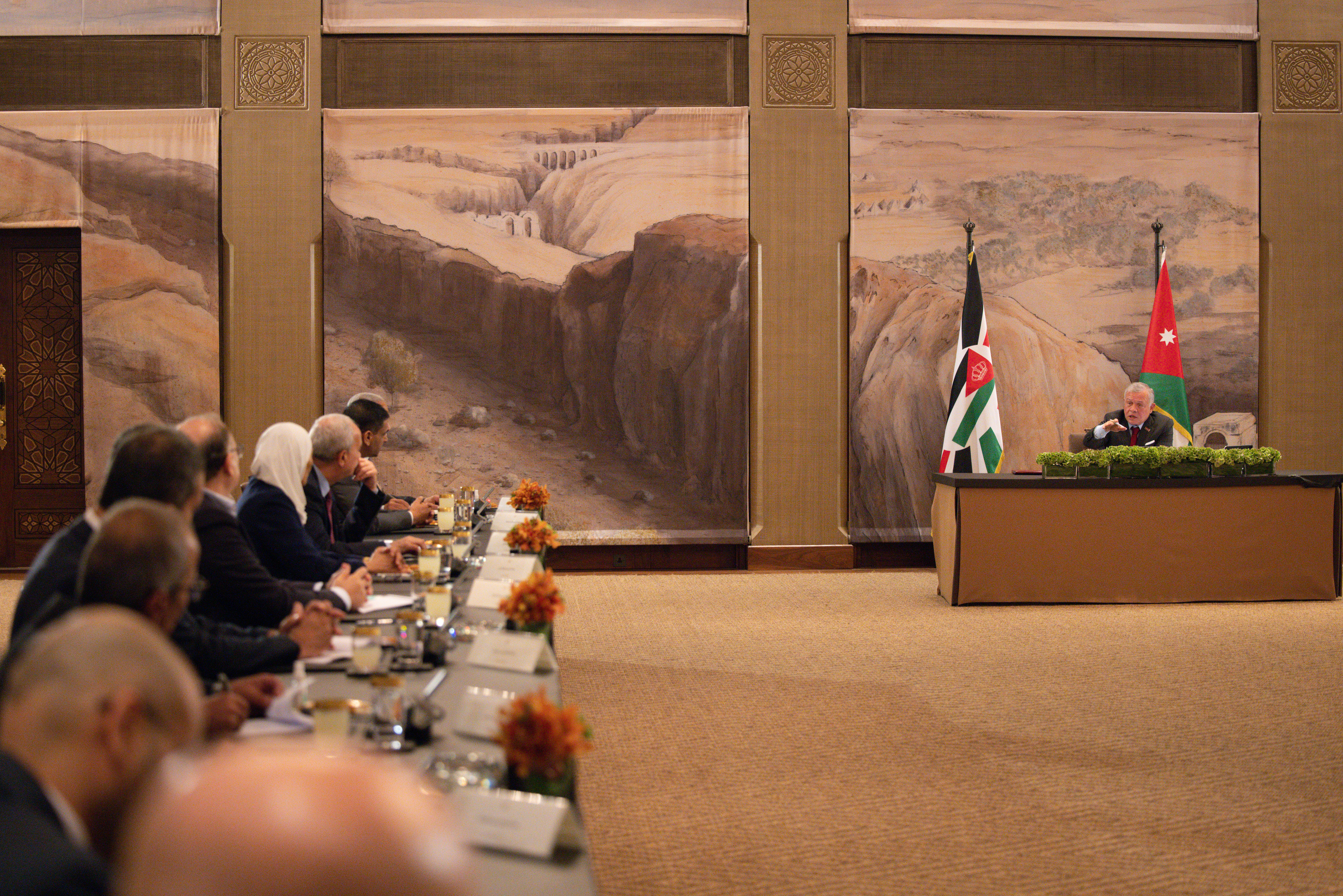 King says Jordan committed to political, media pluralism; directs government to review access to information bill