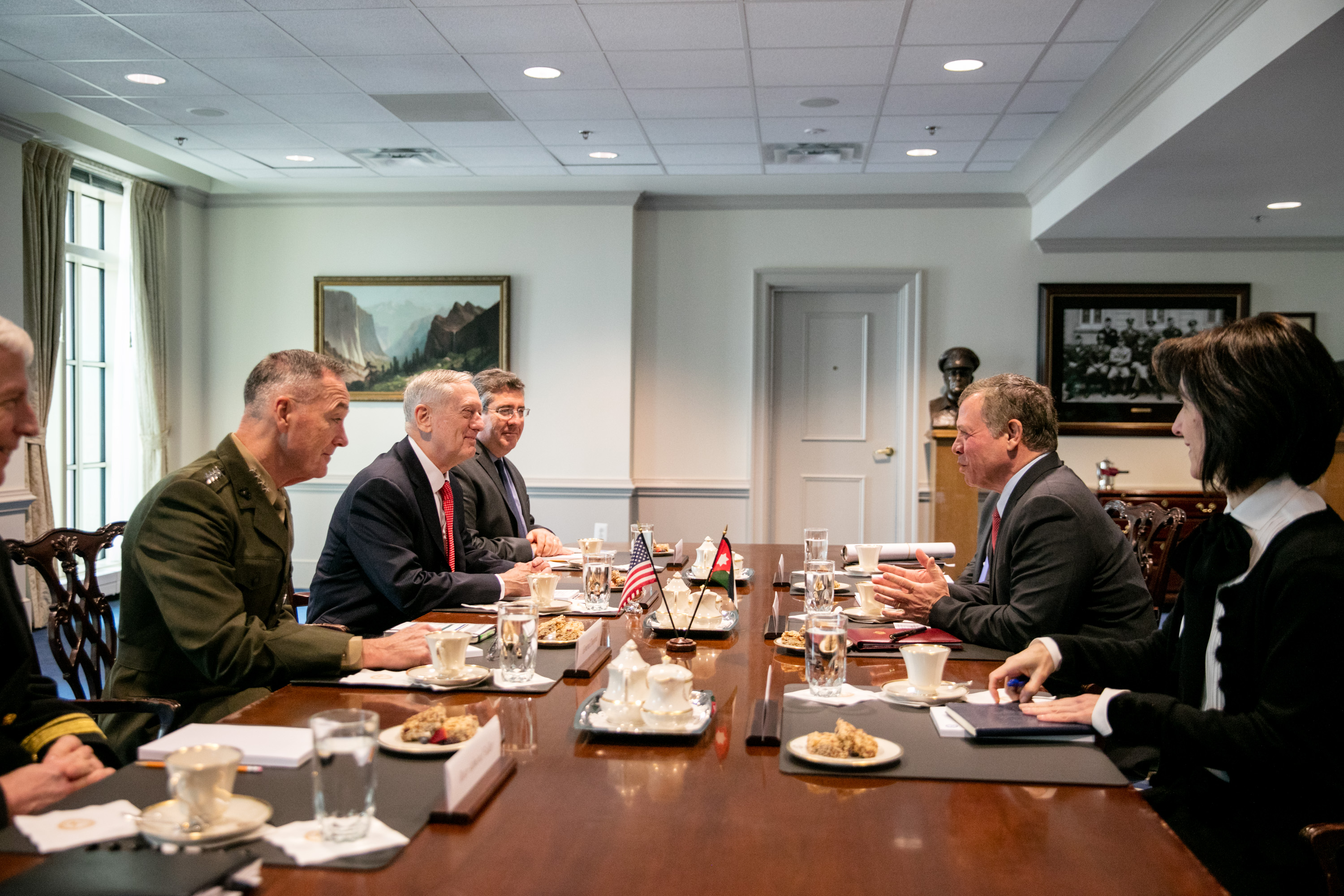 King meets US secretaries of defence and homeland security