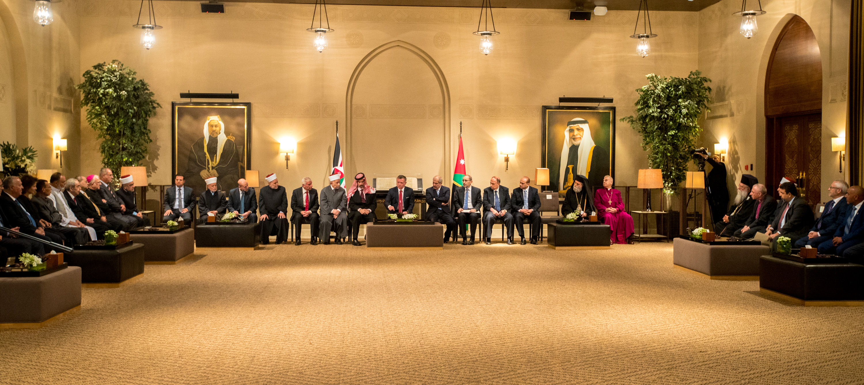 King meets leading figures from Jerusalem over iftar