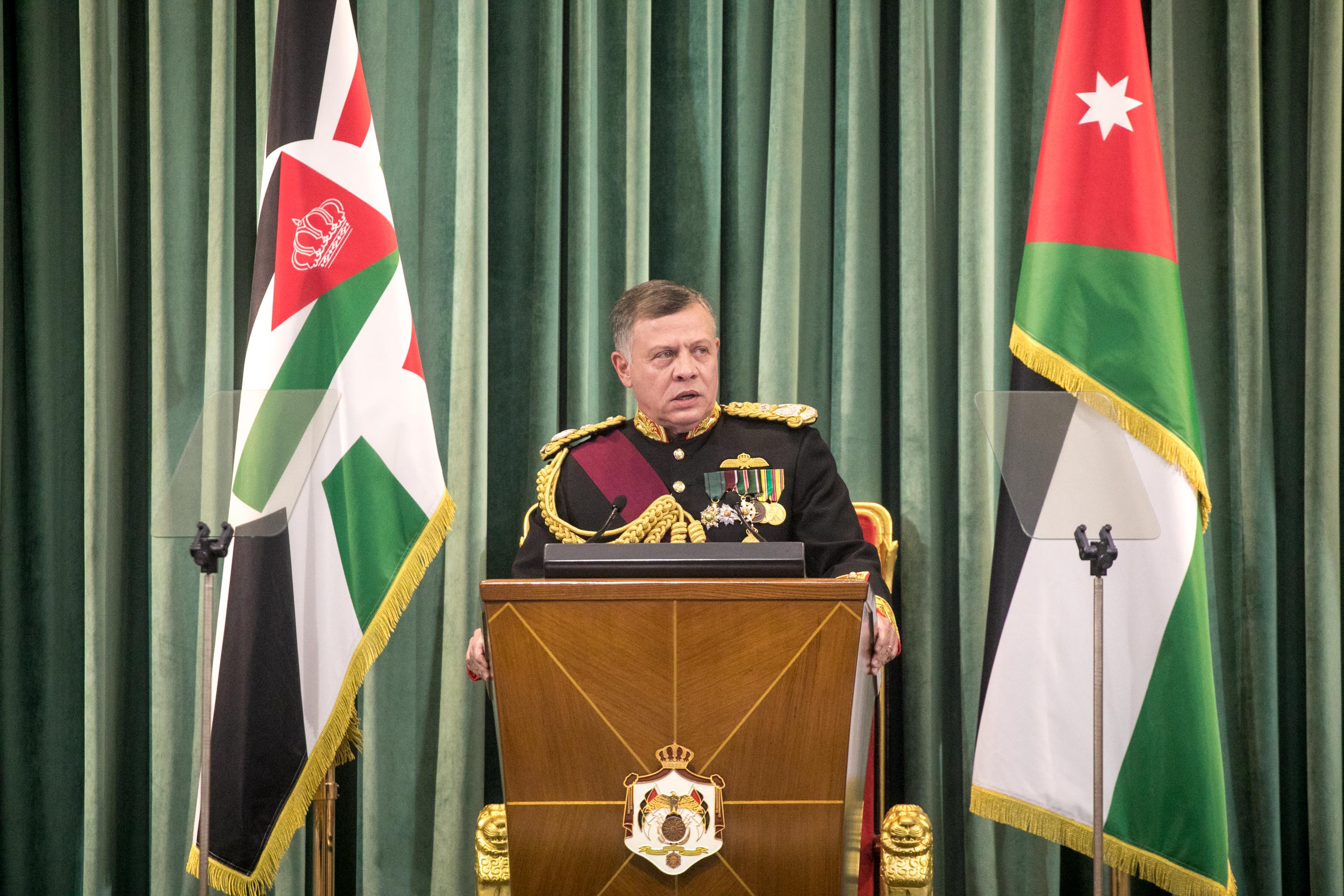 King inaugurates 18th Parliament&rsquo;s second ordinary session
