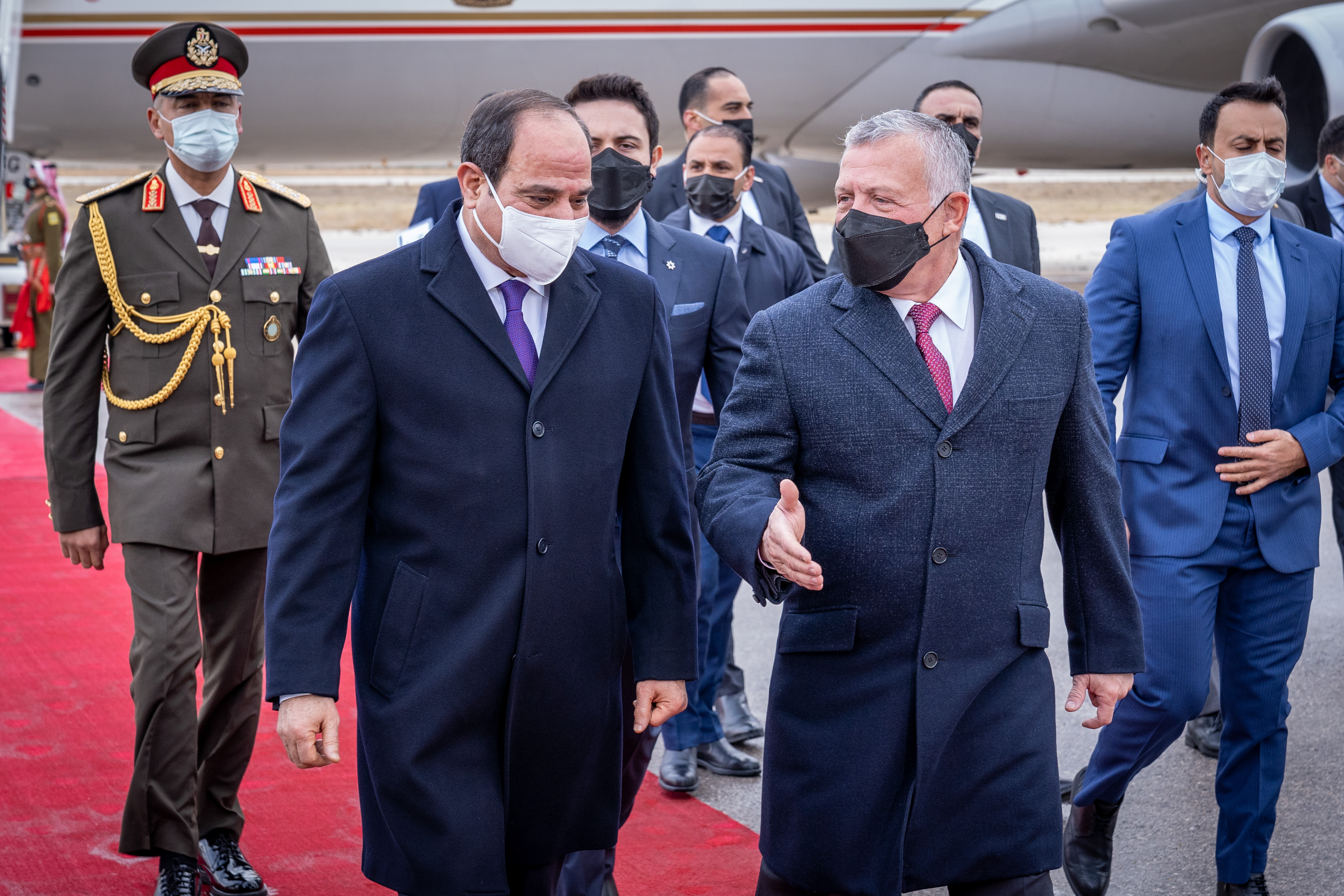 King, Crown Prince receive Egypt president in Amman