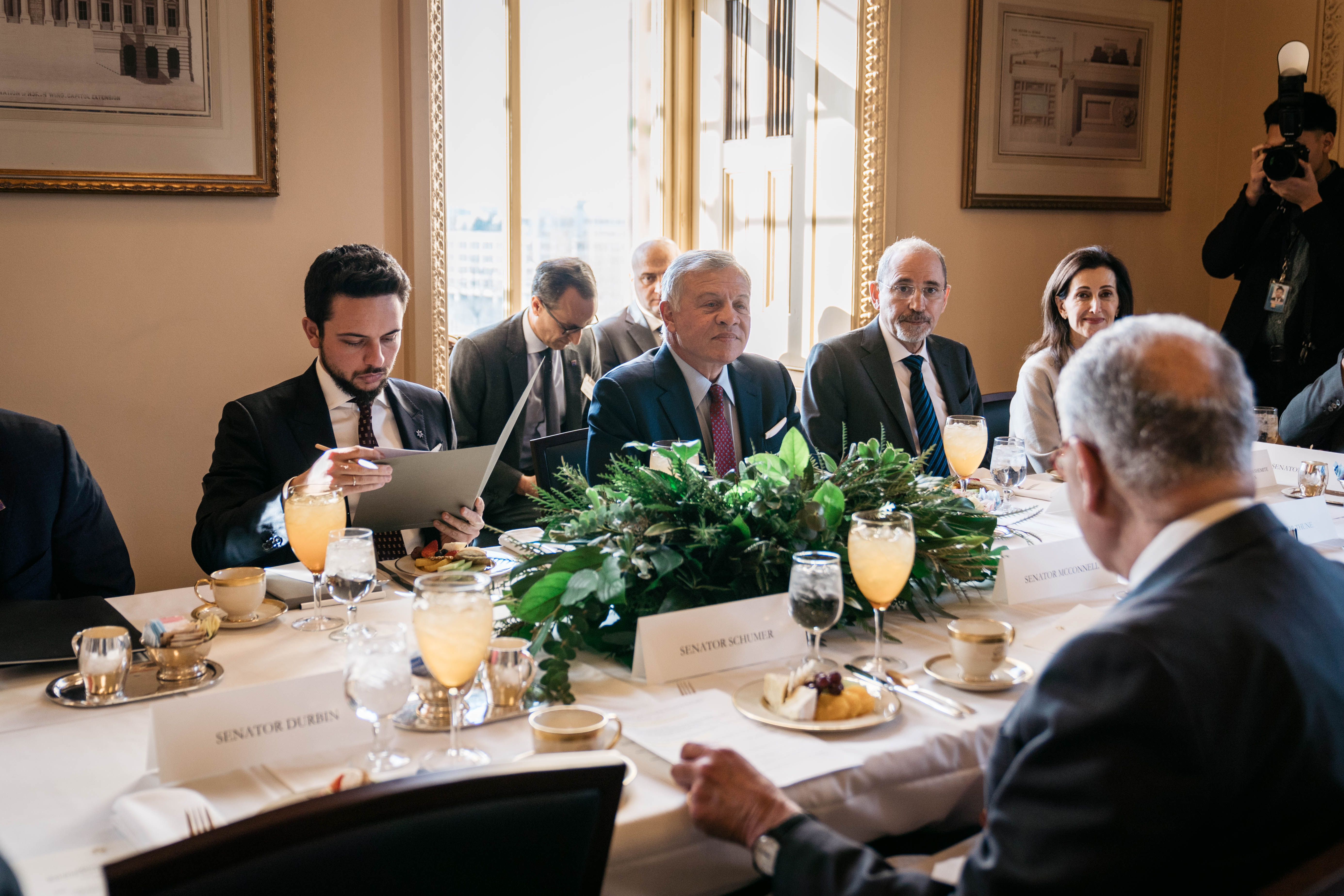 King meets US Senate leadership