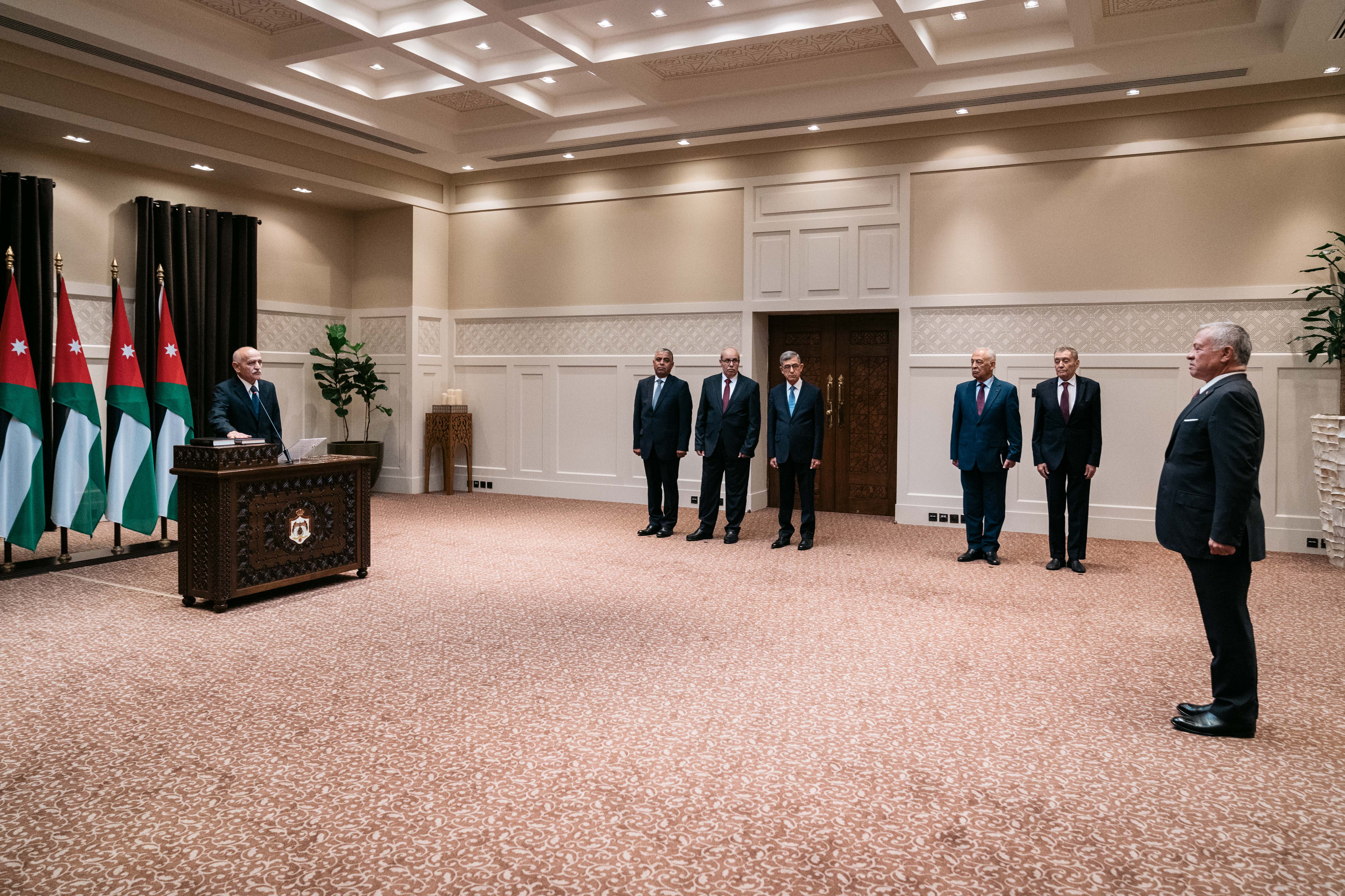 King swears in new Constitutional Court members