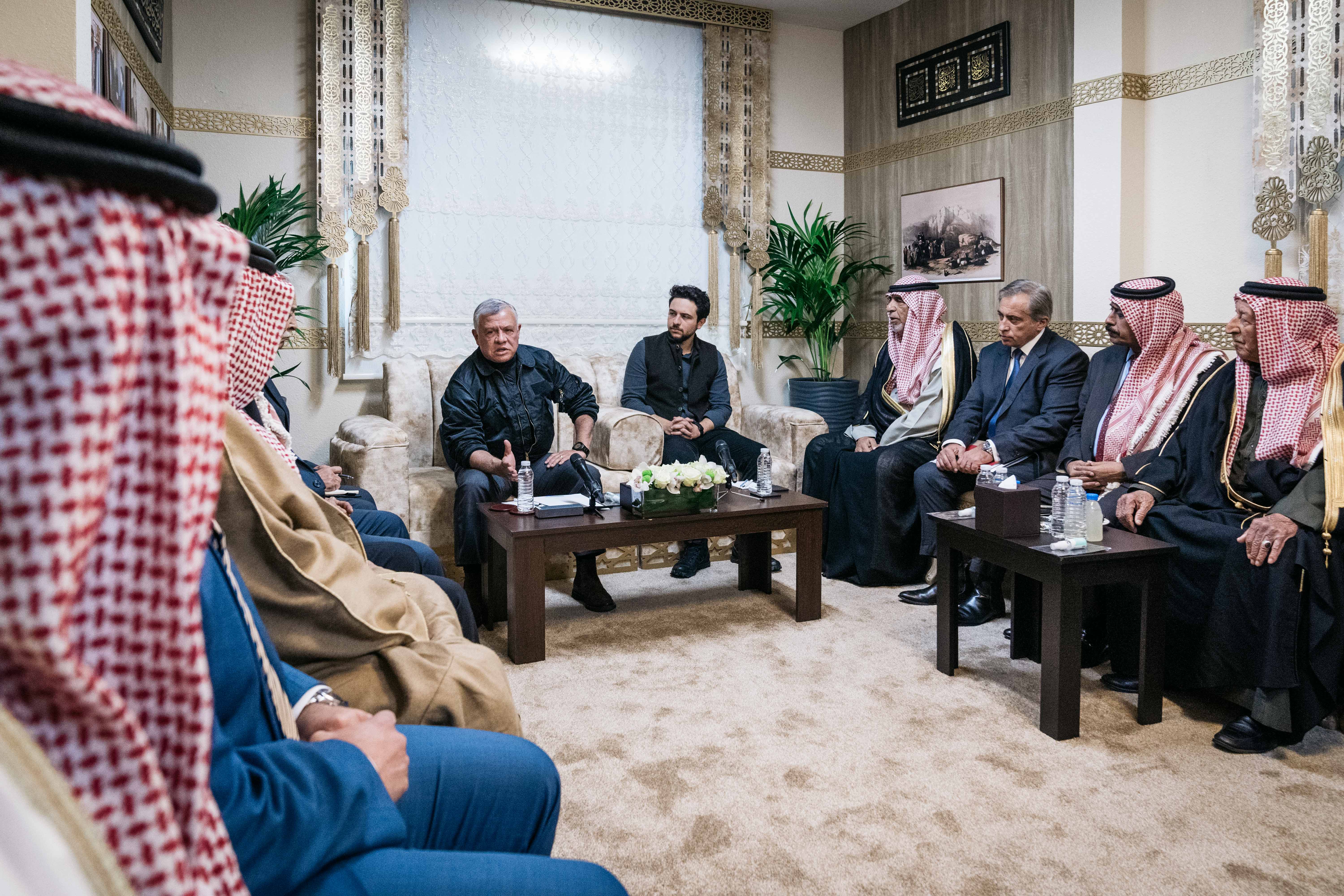 King visits Petra, urges developing city&rsquo;s infrastructure, diversifying tourism product