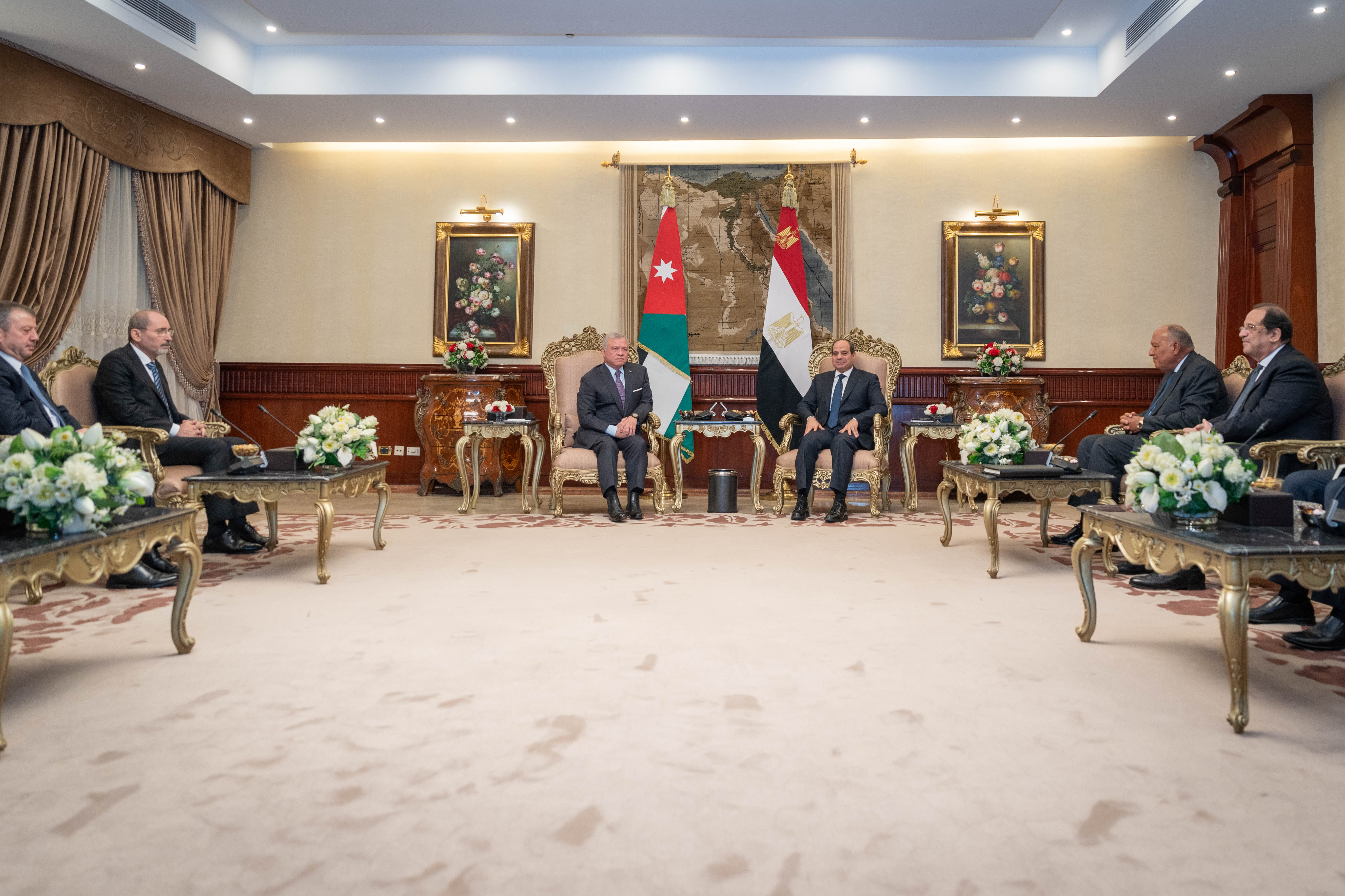King, Egypt president reject collective punishment policy against Gaza