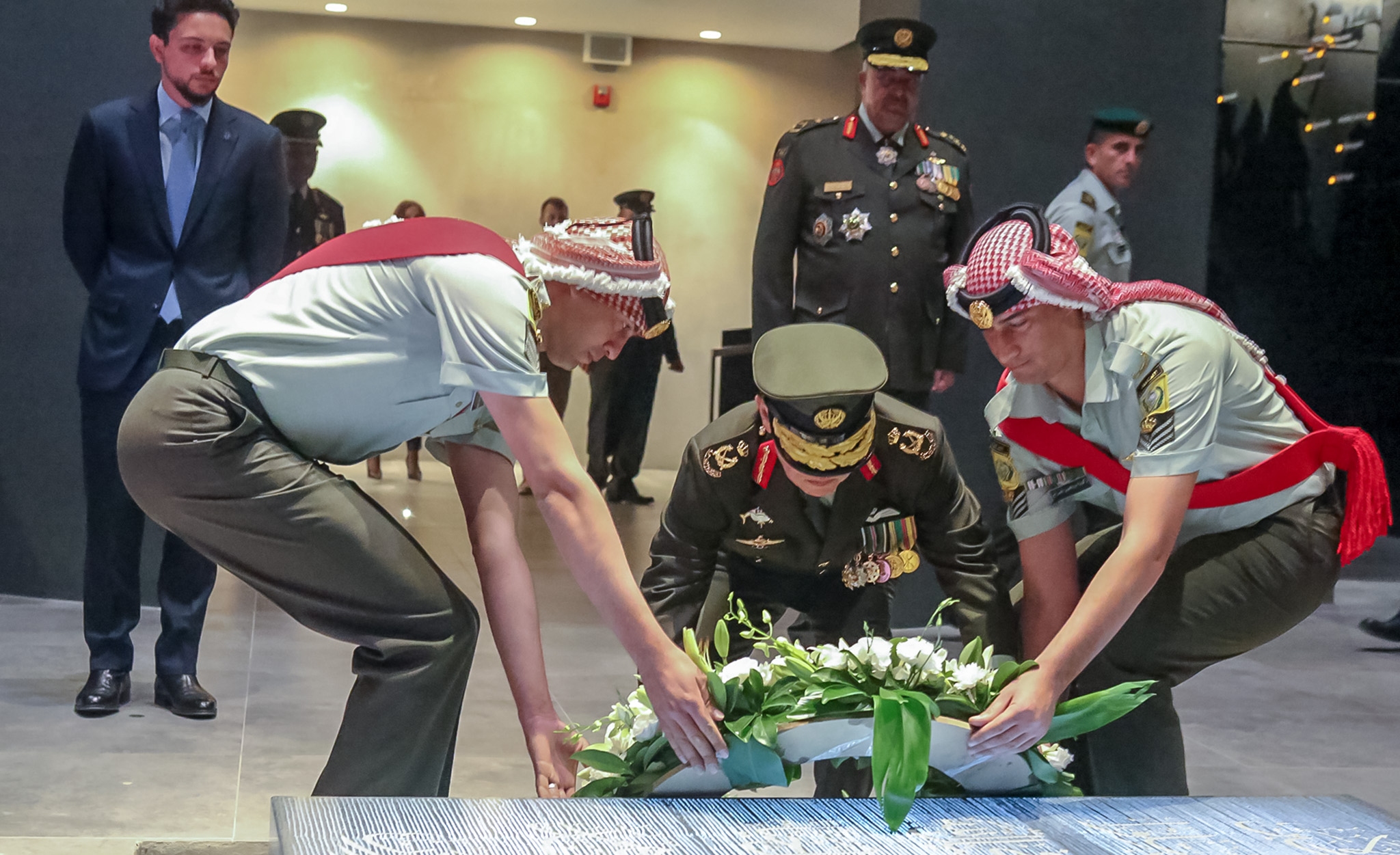 King attends ceremony to award military medals