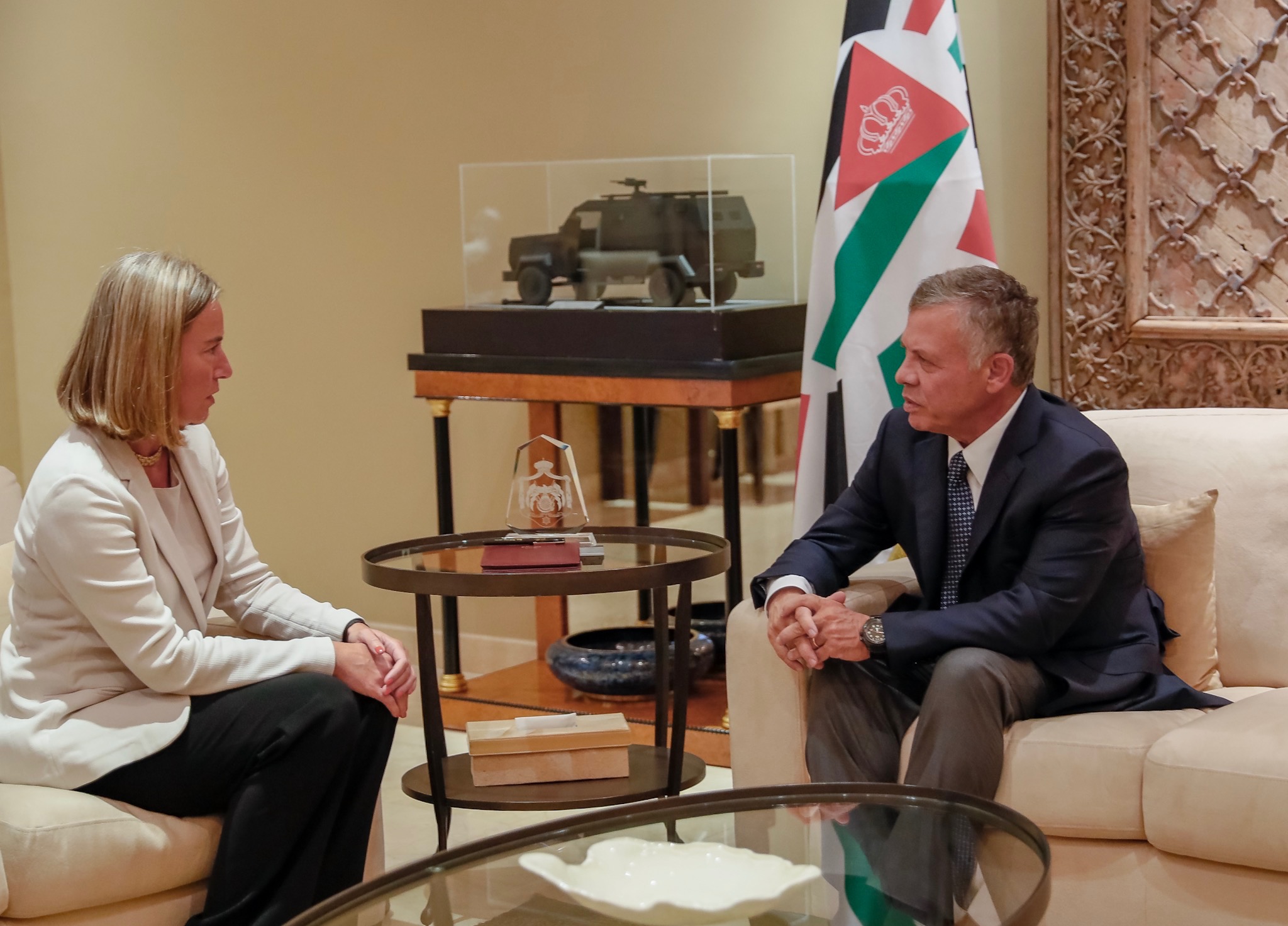 King meets EU foreign affairs chief