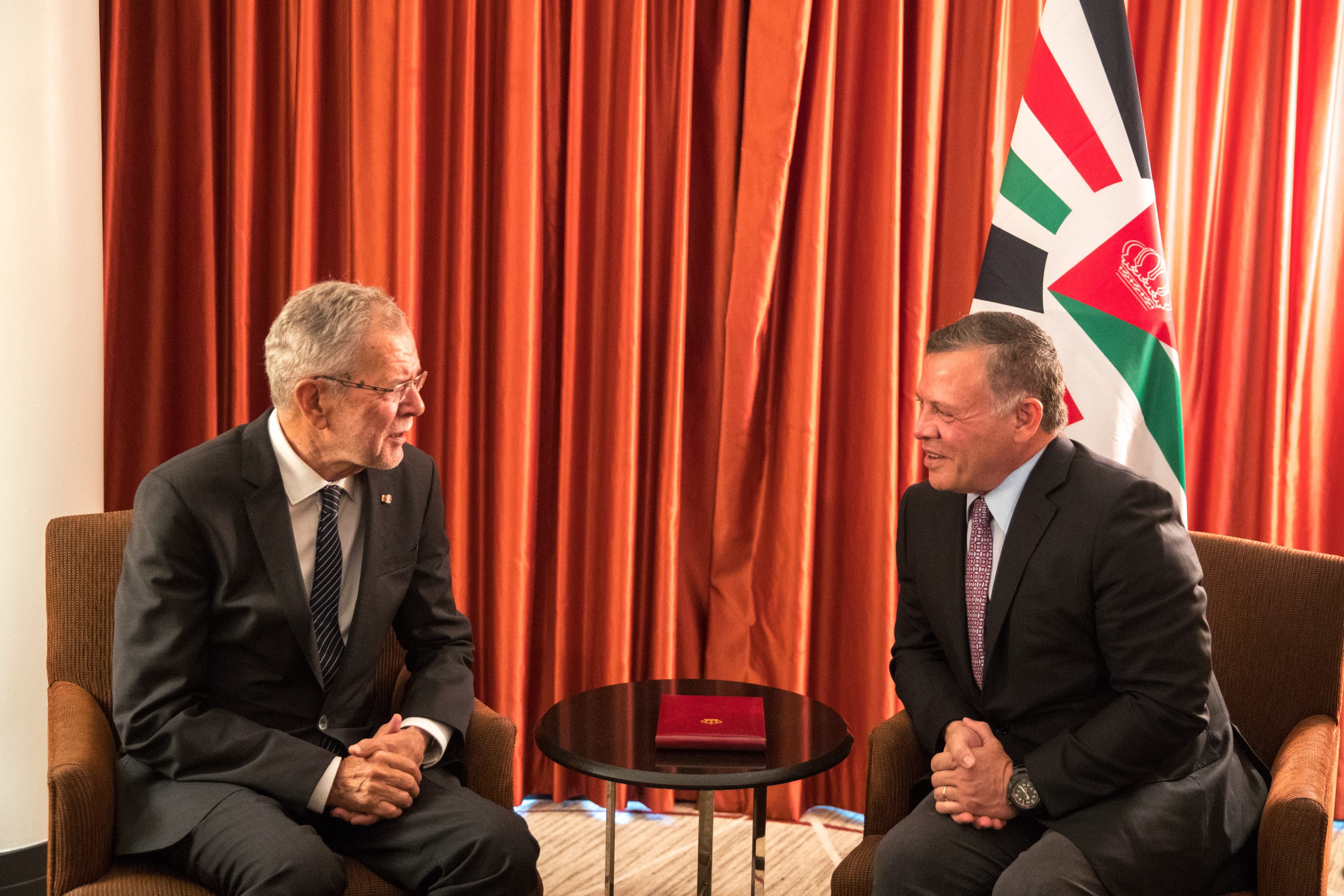 King meets Austrian president