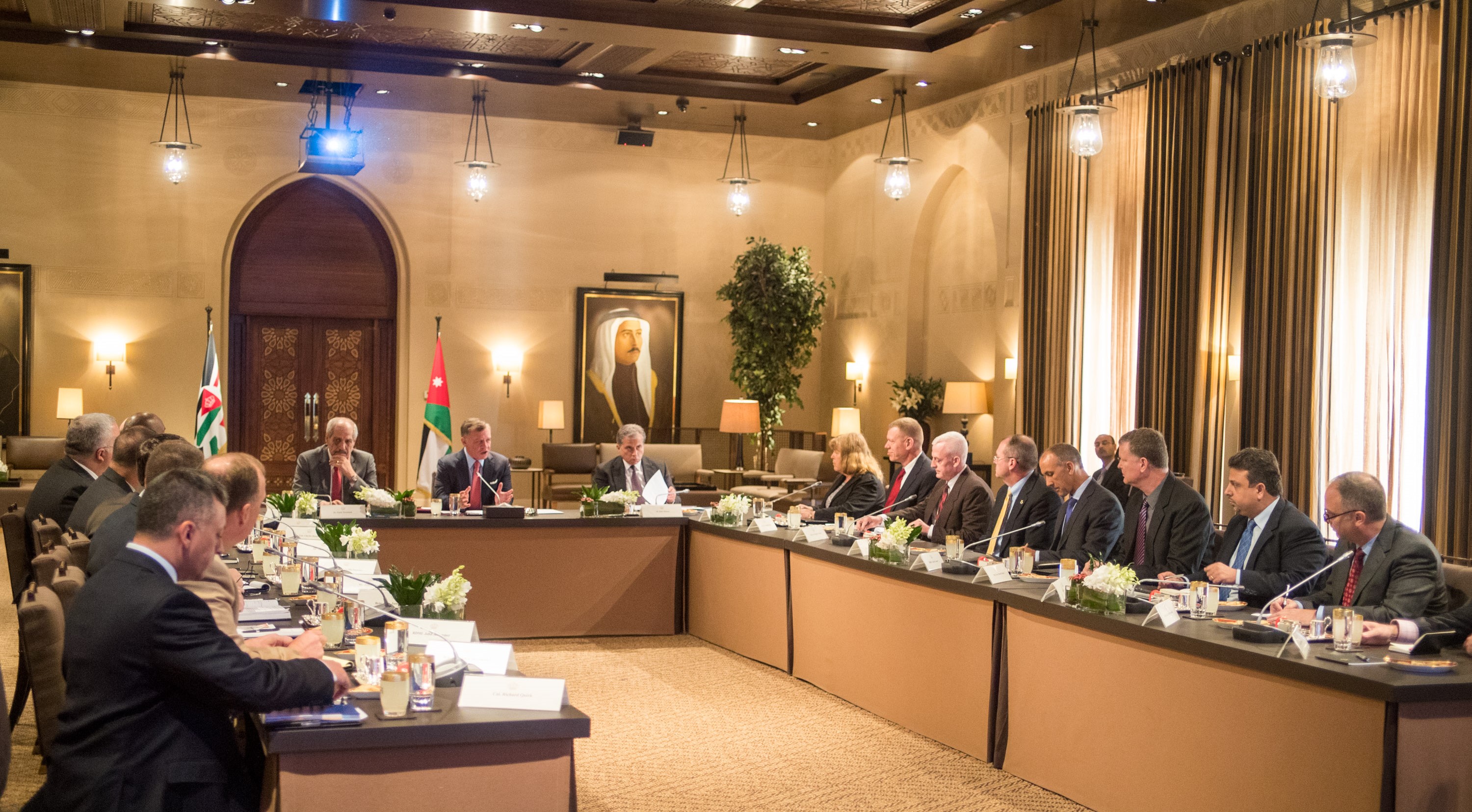 King meets senior officers from US National Defense University