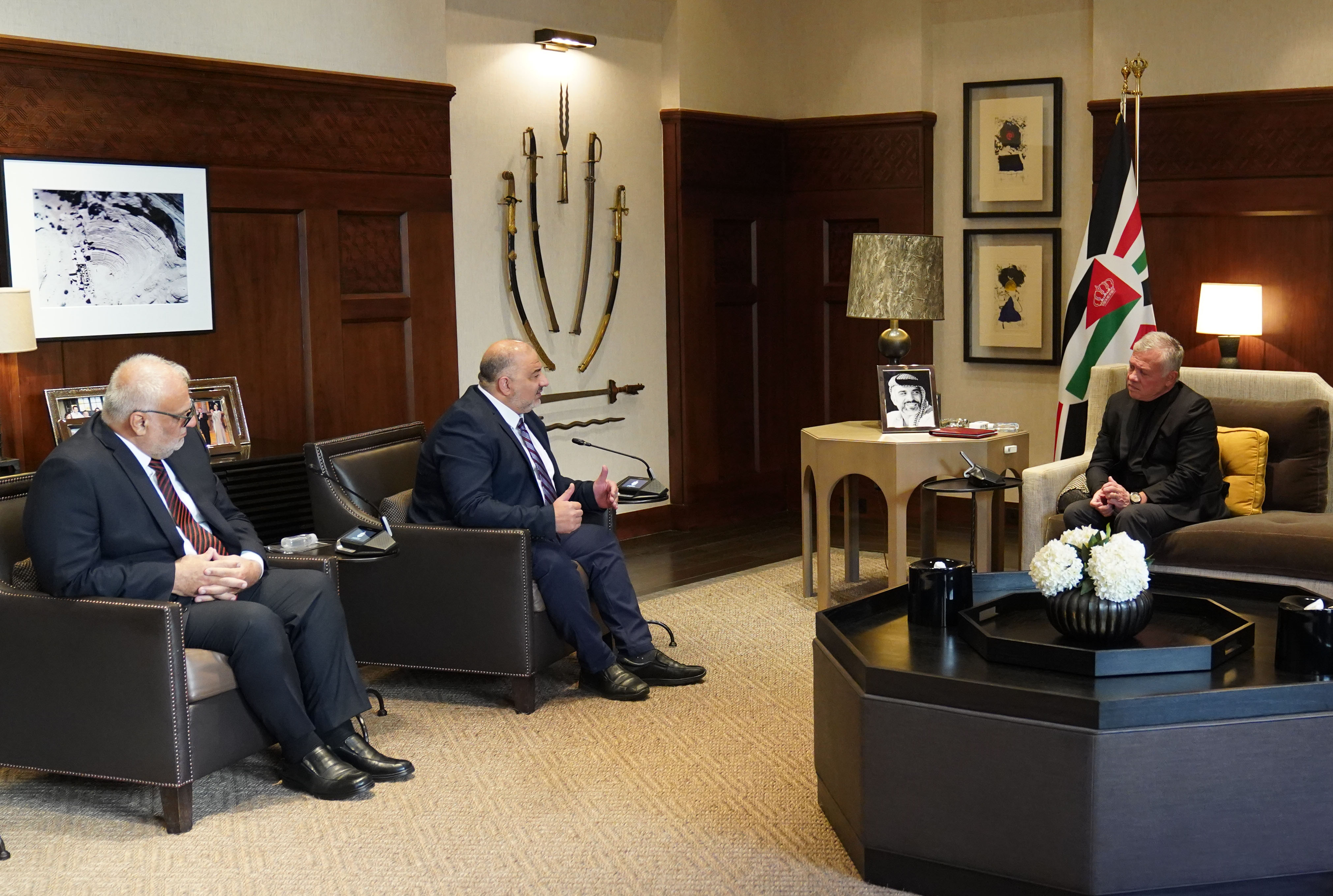 الملك يستقبل رئيس القائمة العربية الموحدة في الكنيست الإسرائيلي
