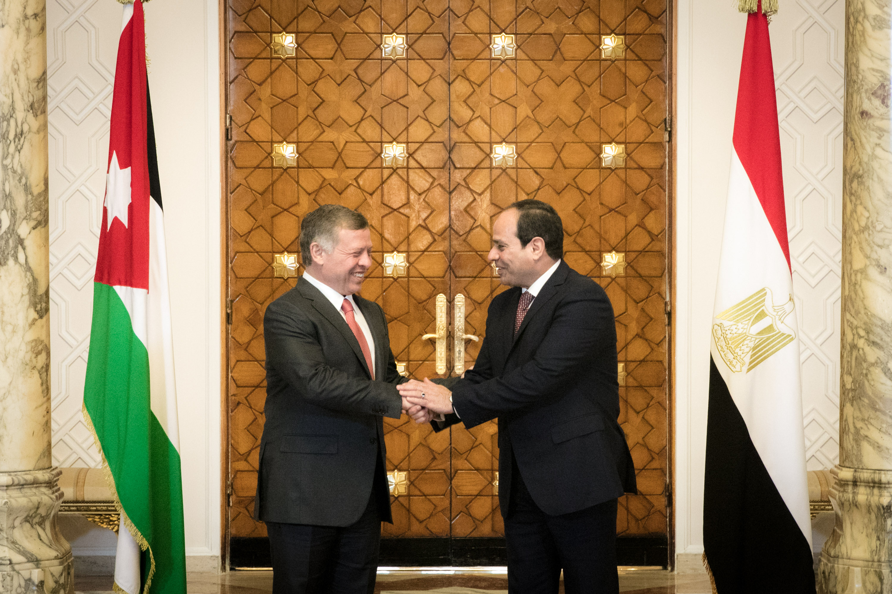 King, Egyptian president hold summit meeting in Cairo