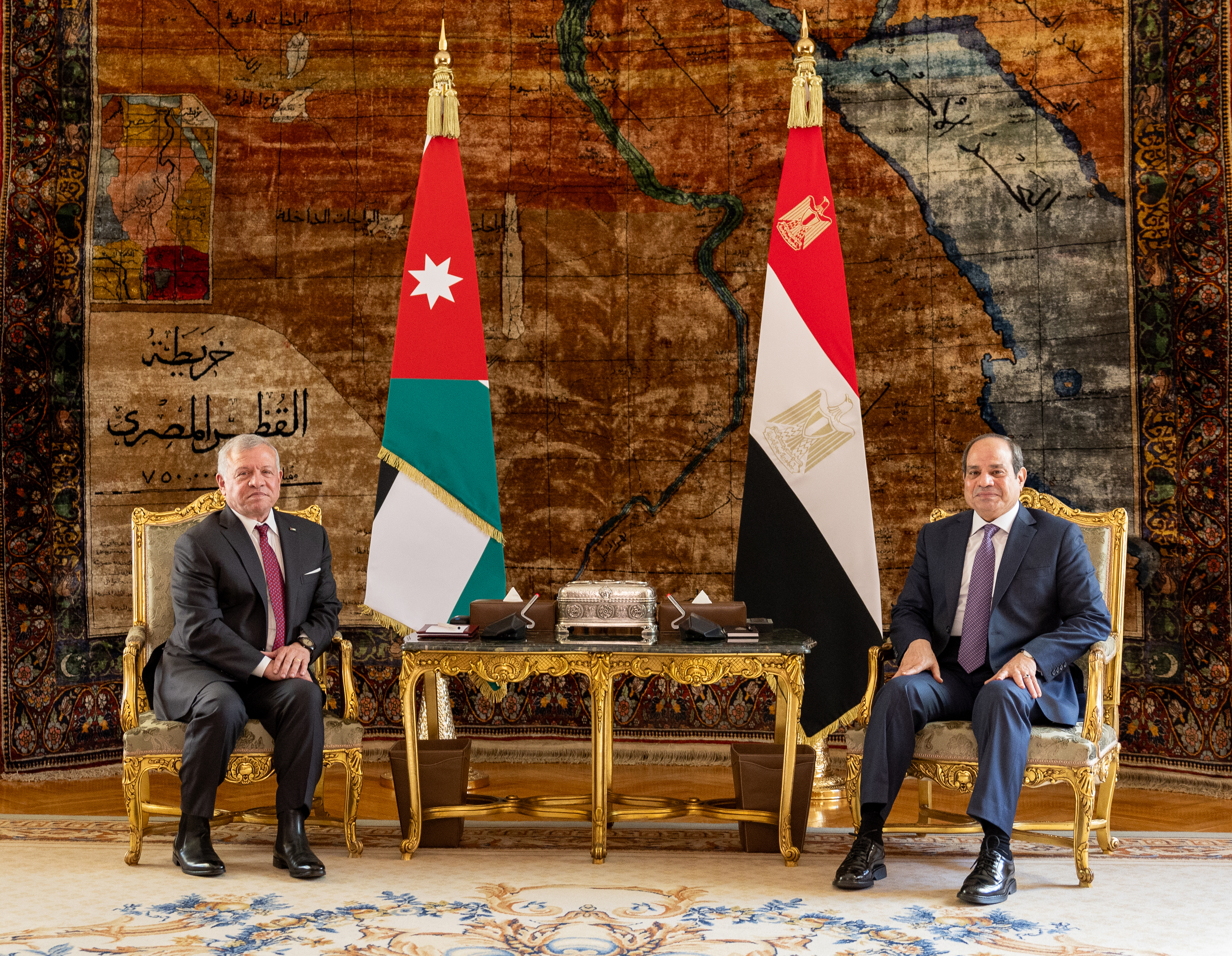 الملك والرئيس المصري يؤكدان رفضهما التام لجميع محاولات تصفية القضية الفلسطينية
