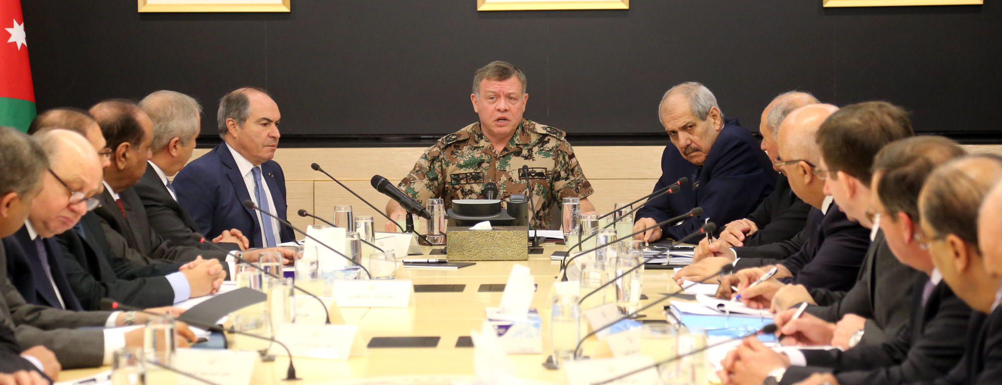 King chairs cabinet meeting