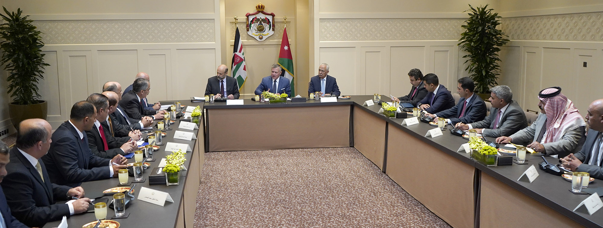 الملك يلتقي رؤساء مجالس المحافظات