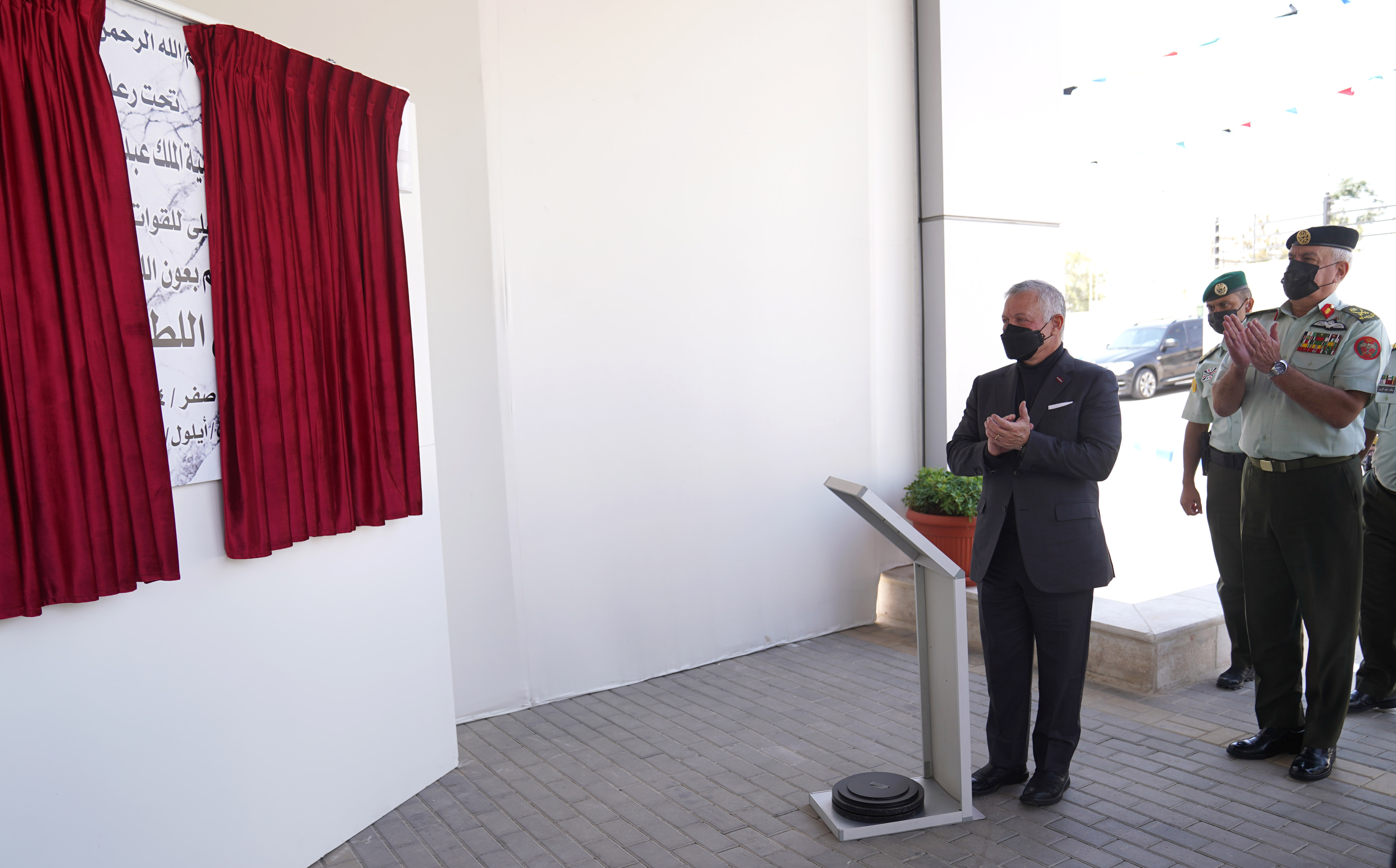 King inaugurates Latrun Military Hospital in south Amman