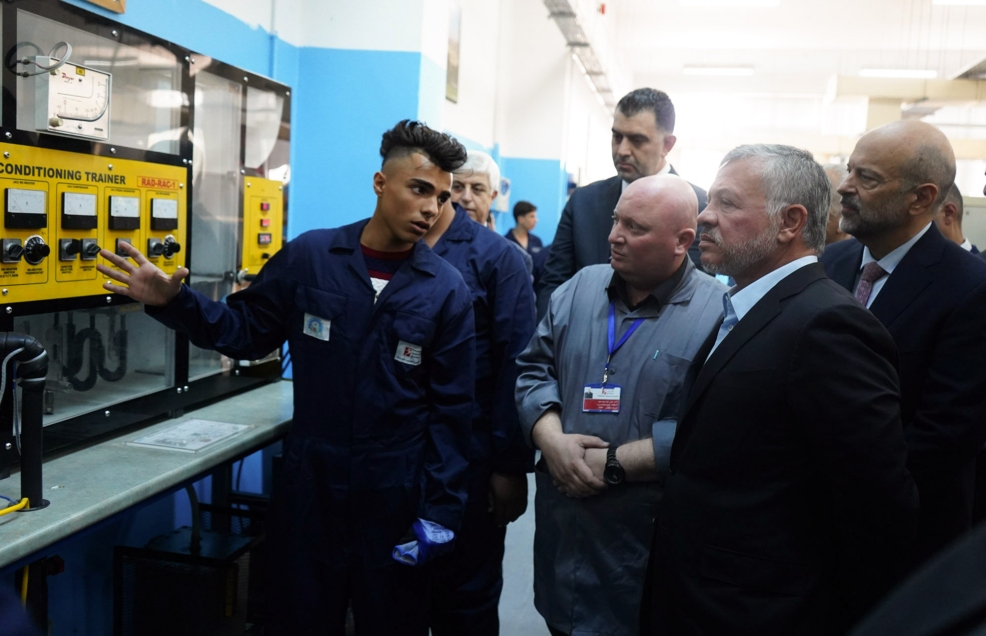 الملك يزور معهد ماركا للتدريب المهني، ويجتمع مع مجلس هيئة تنمية وتطوير المهارات المهنية والتقنية