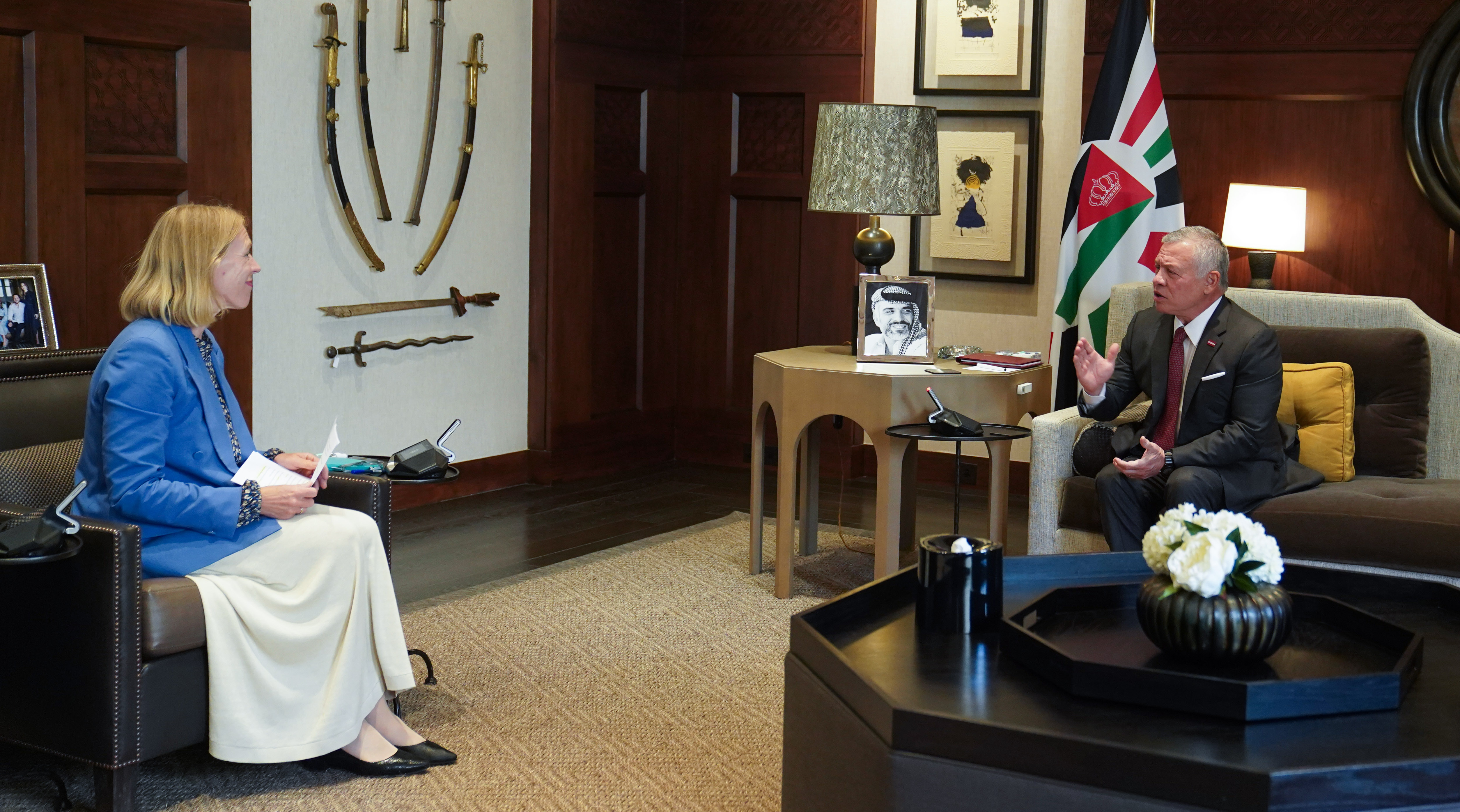 King receives Norway FM