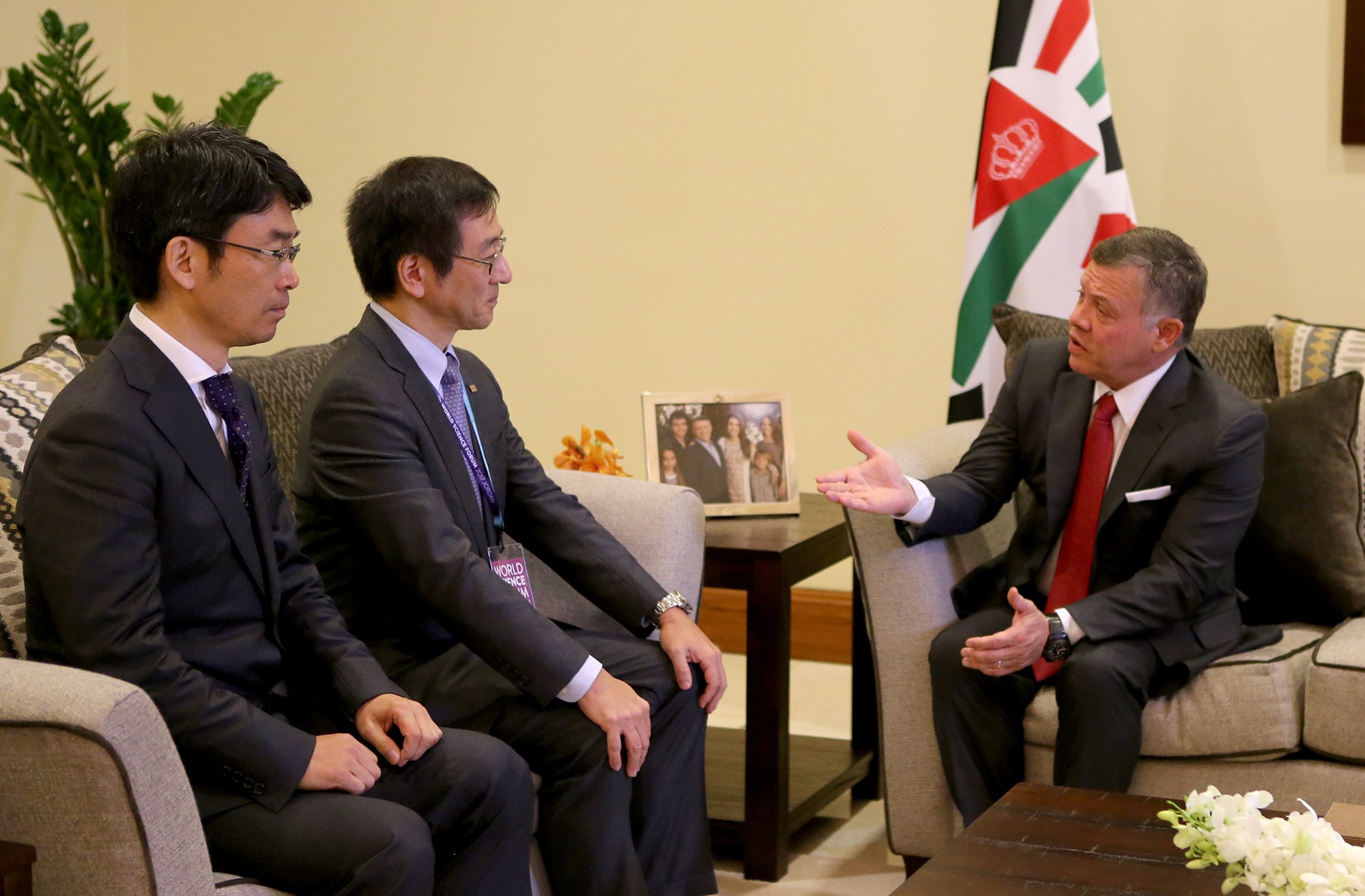 King meets with Toshiba Memory Corporation executives