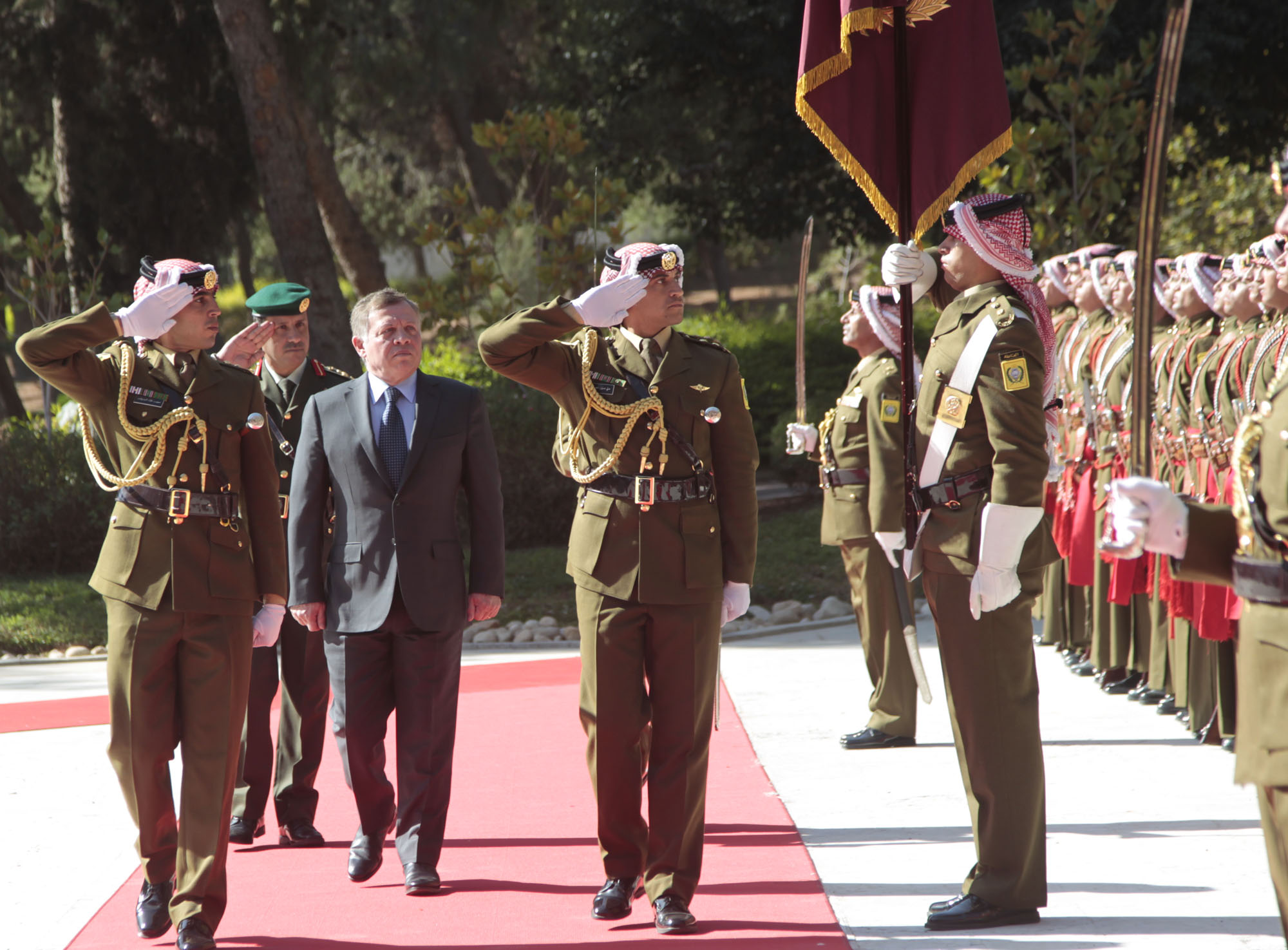 King receives credentials of newly appointed ambassadors