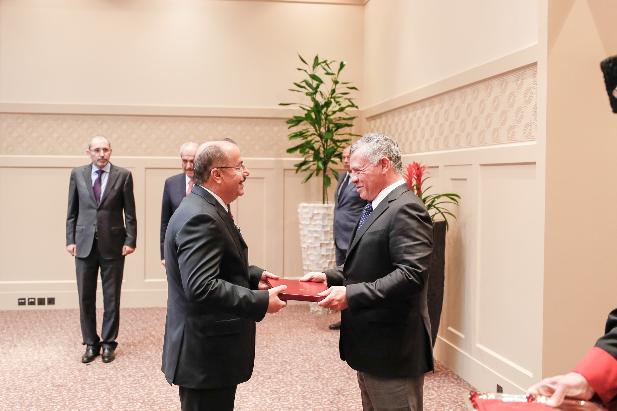 King swears in Jordan&rsquo;s ambassador to Ethiopia