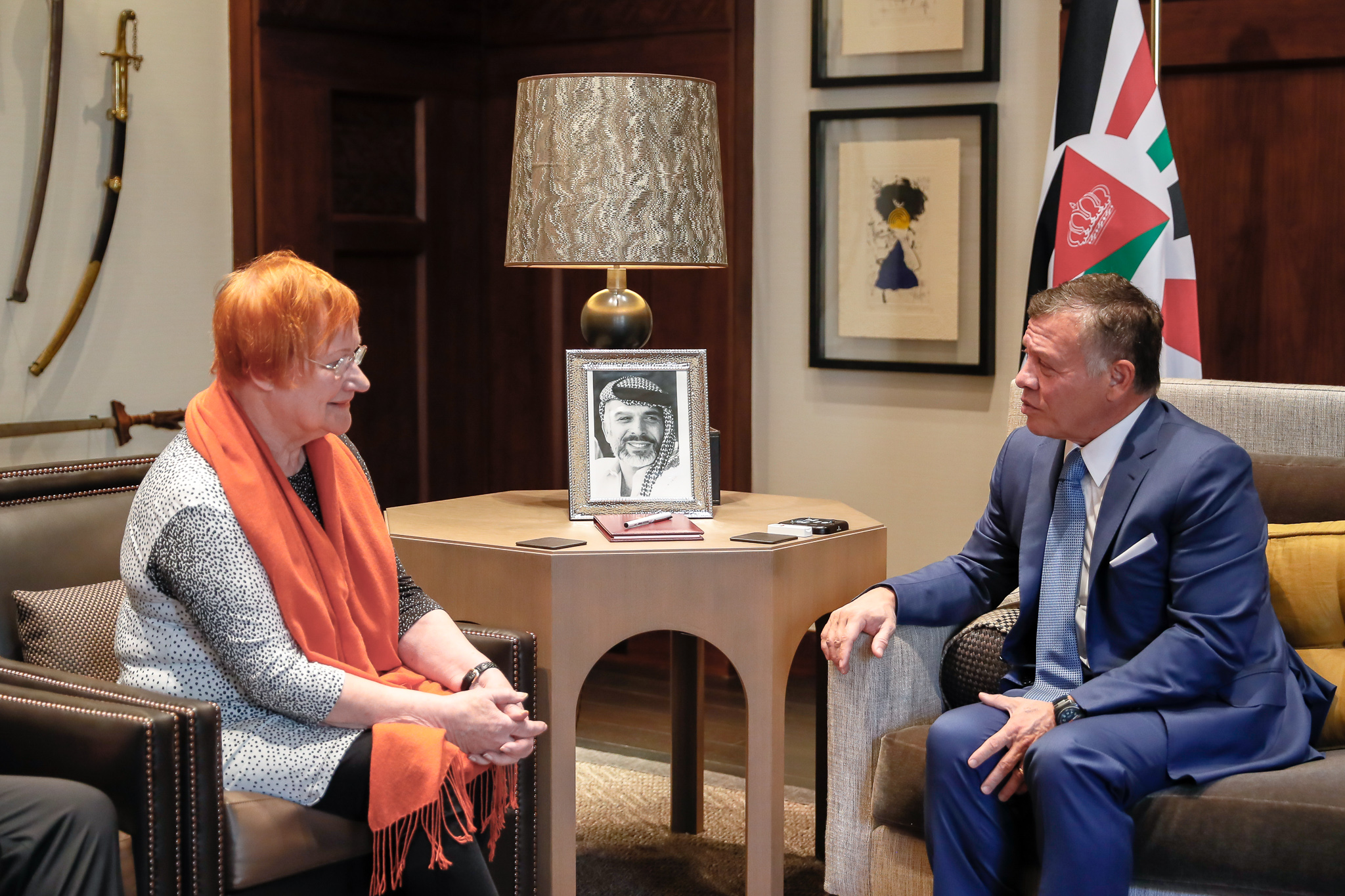King receives former president of Finland