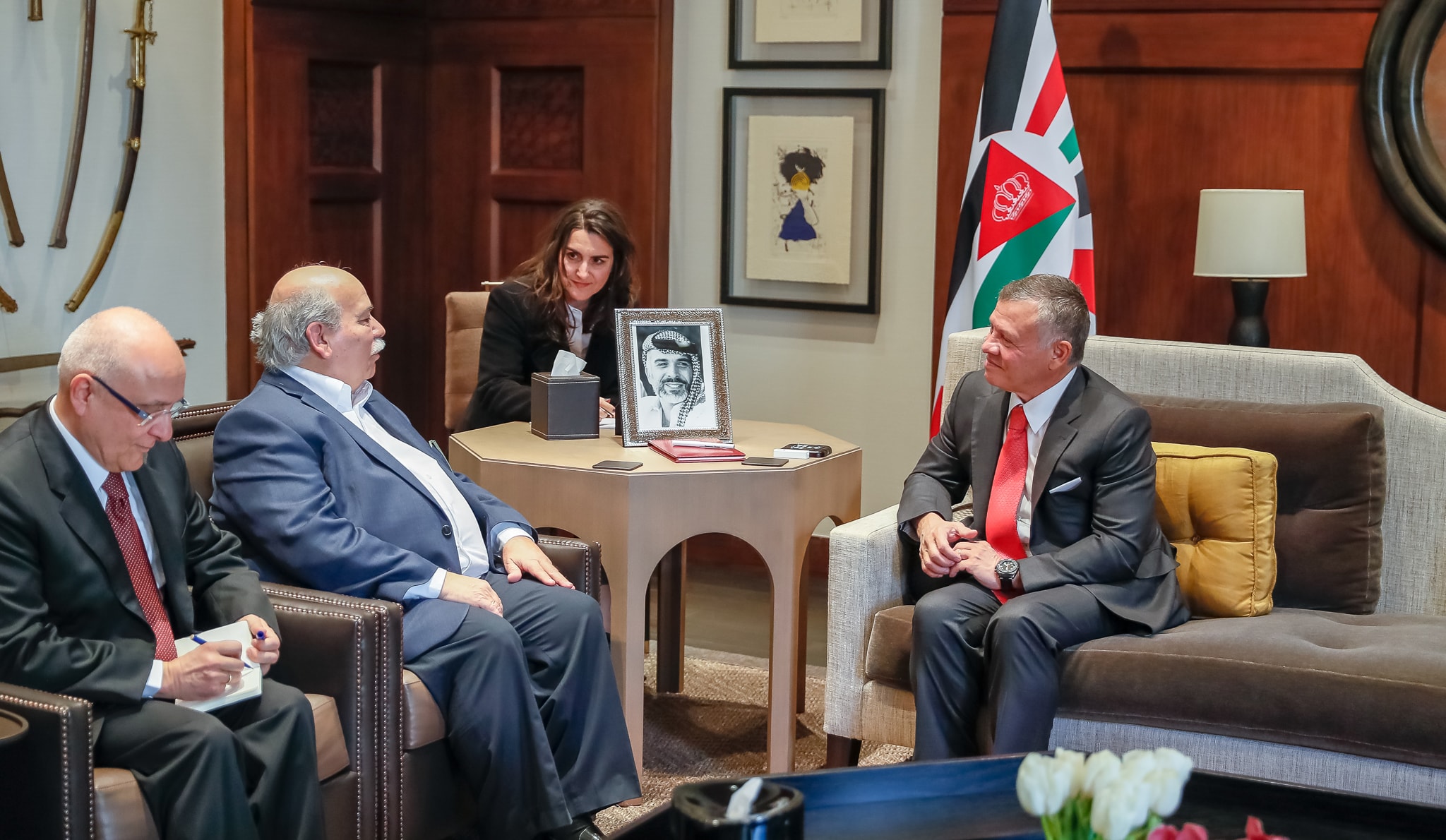 الملك يستقبل رئيس البرلمان اليوناني