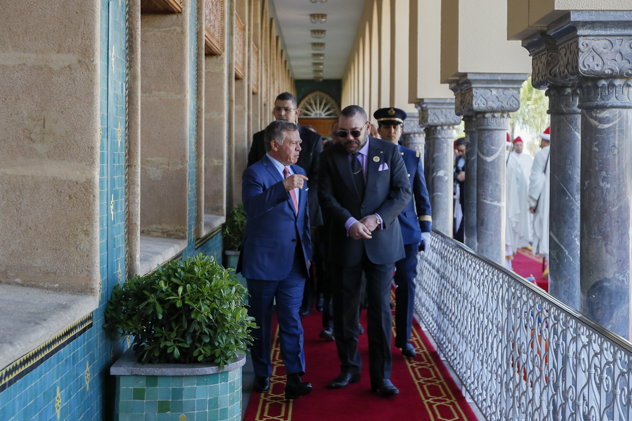 King holds talks with Moroccan monarch