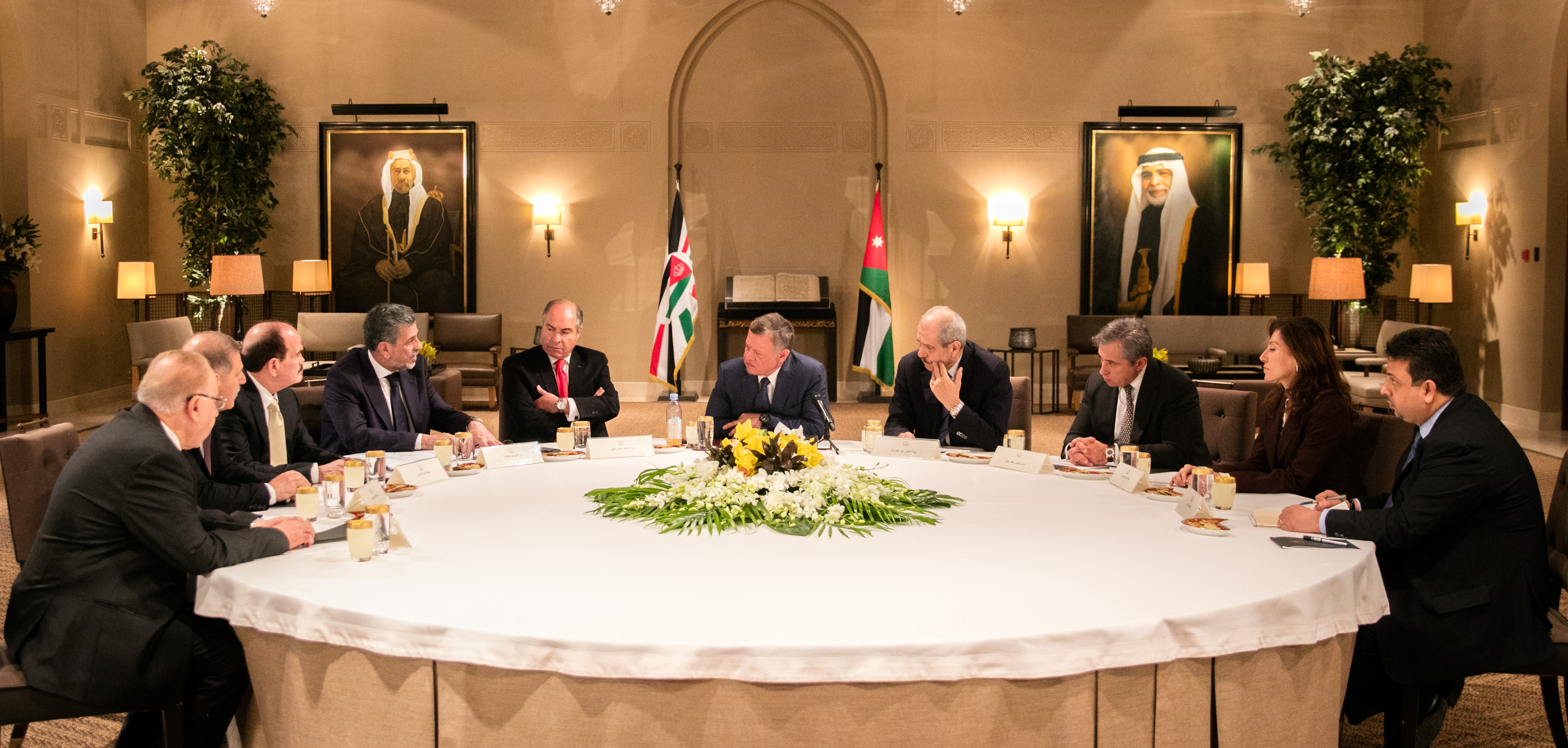 King meets with IEC, directs government to hold municipal and governorate council elections