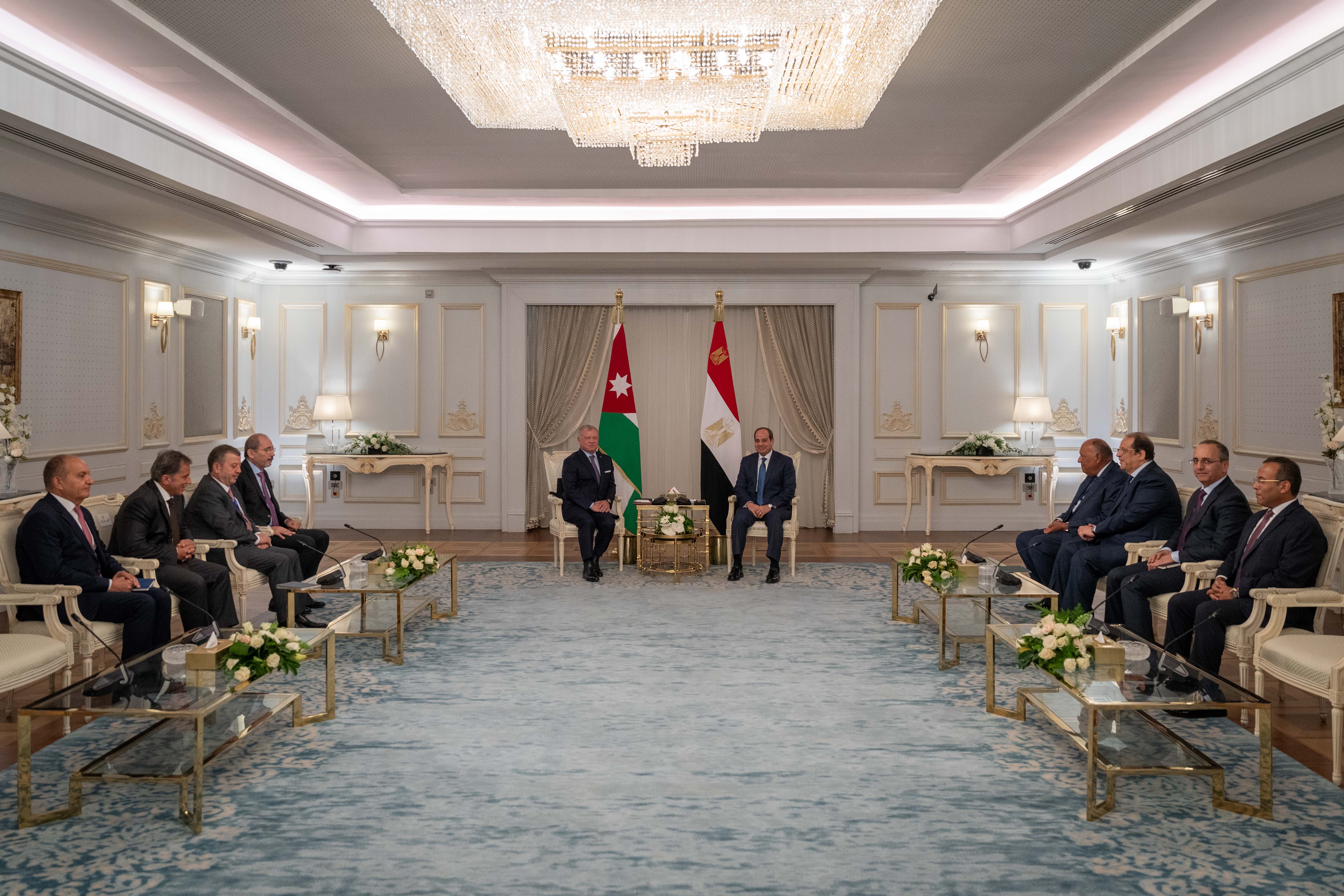 King, Egypt president discuss bilateral ties, regional developments