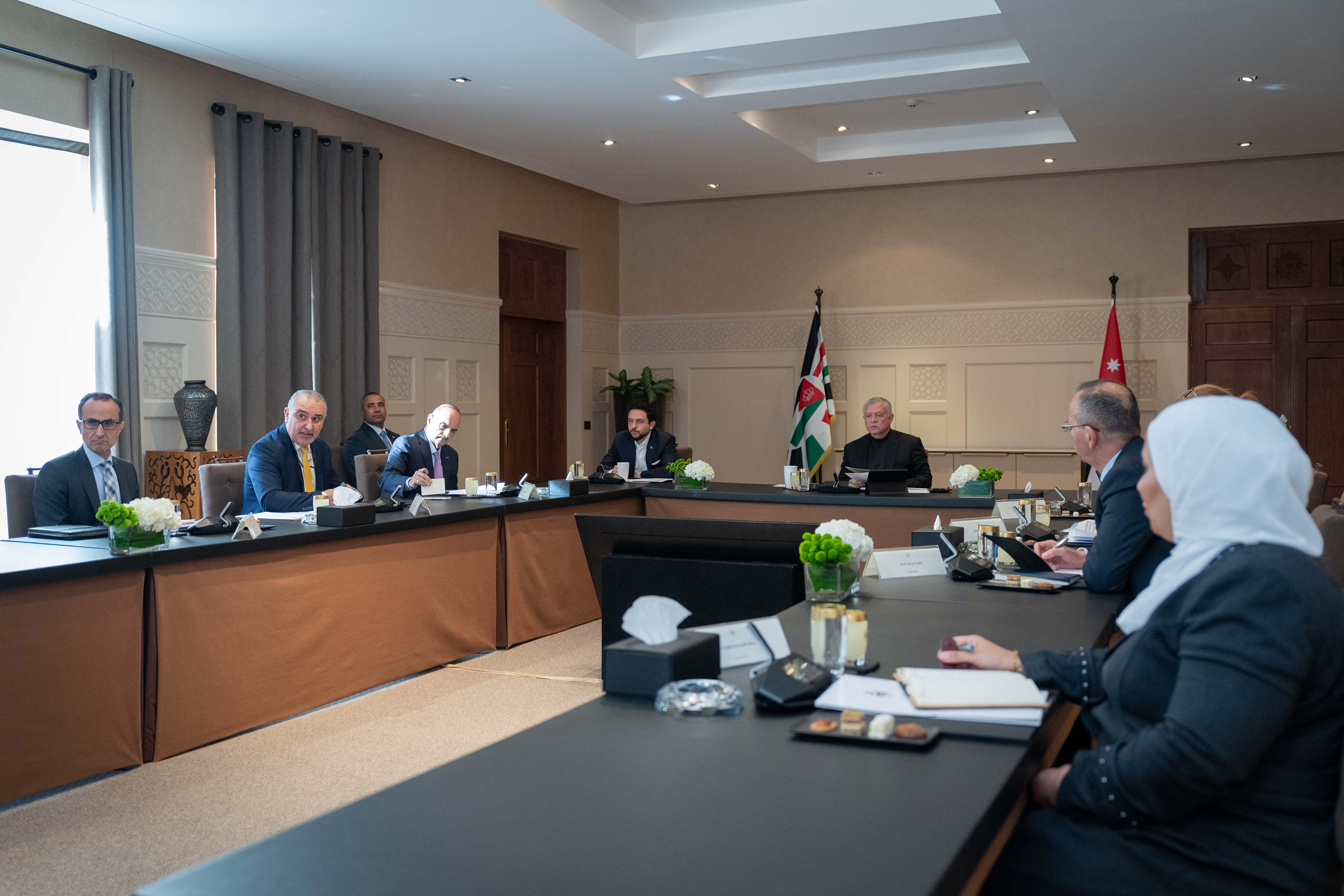 الملك يتابع مستجدات عمل الحكومة في تنفيذ خارطة طريق تحديث القطاع العام
