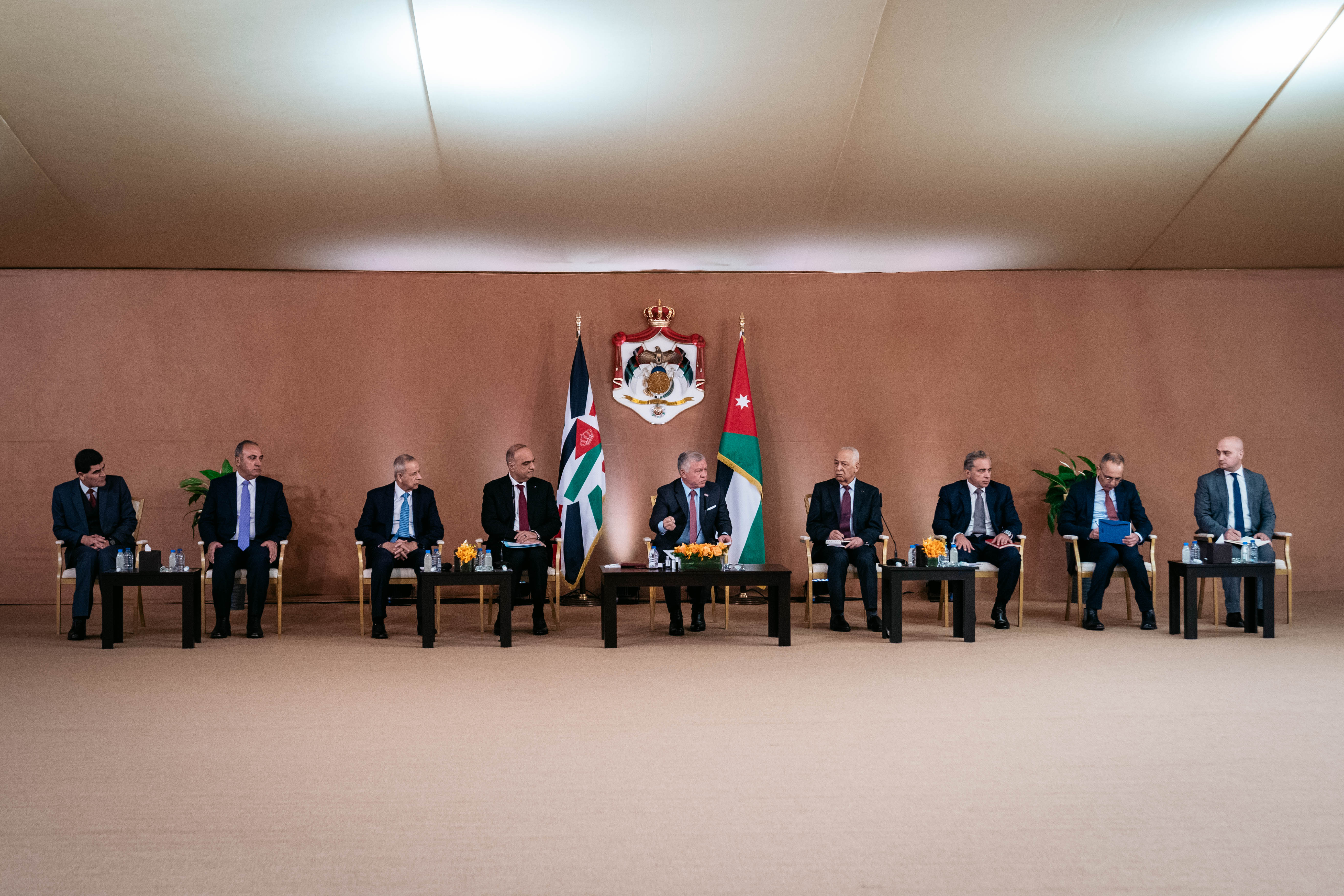 King: Municipal, governorate councils key to achieving development