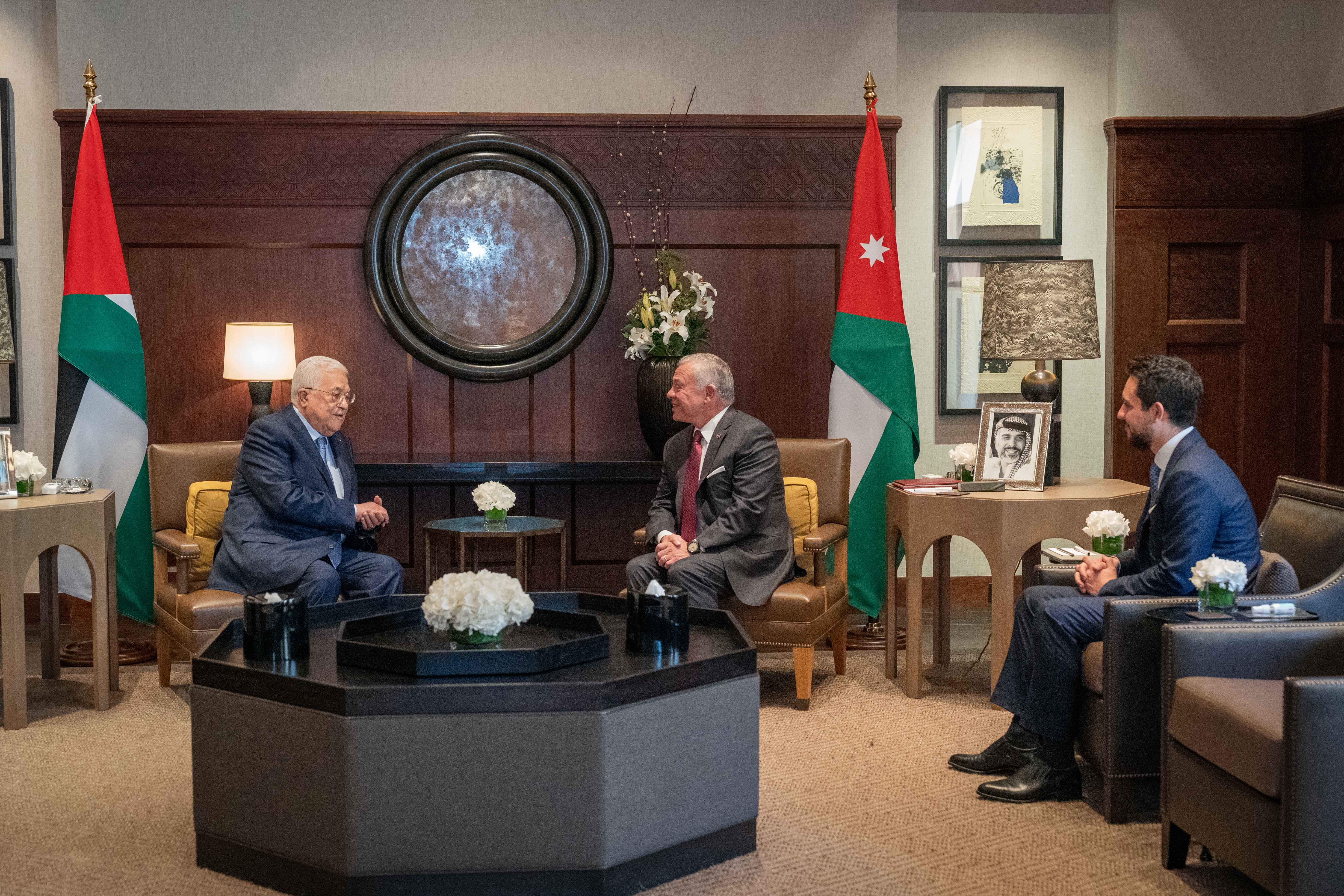 King meets Palestinian president, reaffirms keenness to maintain Arab coordination to support Palestinians