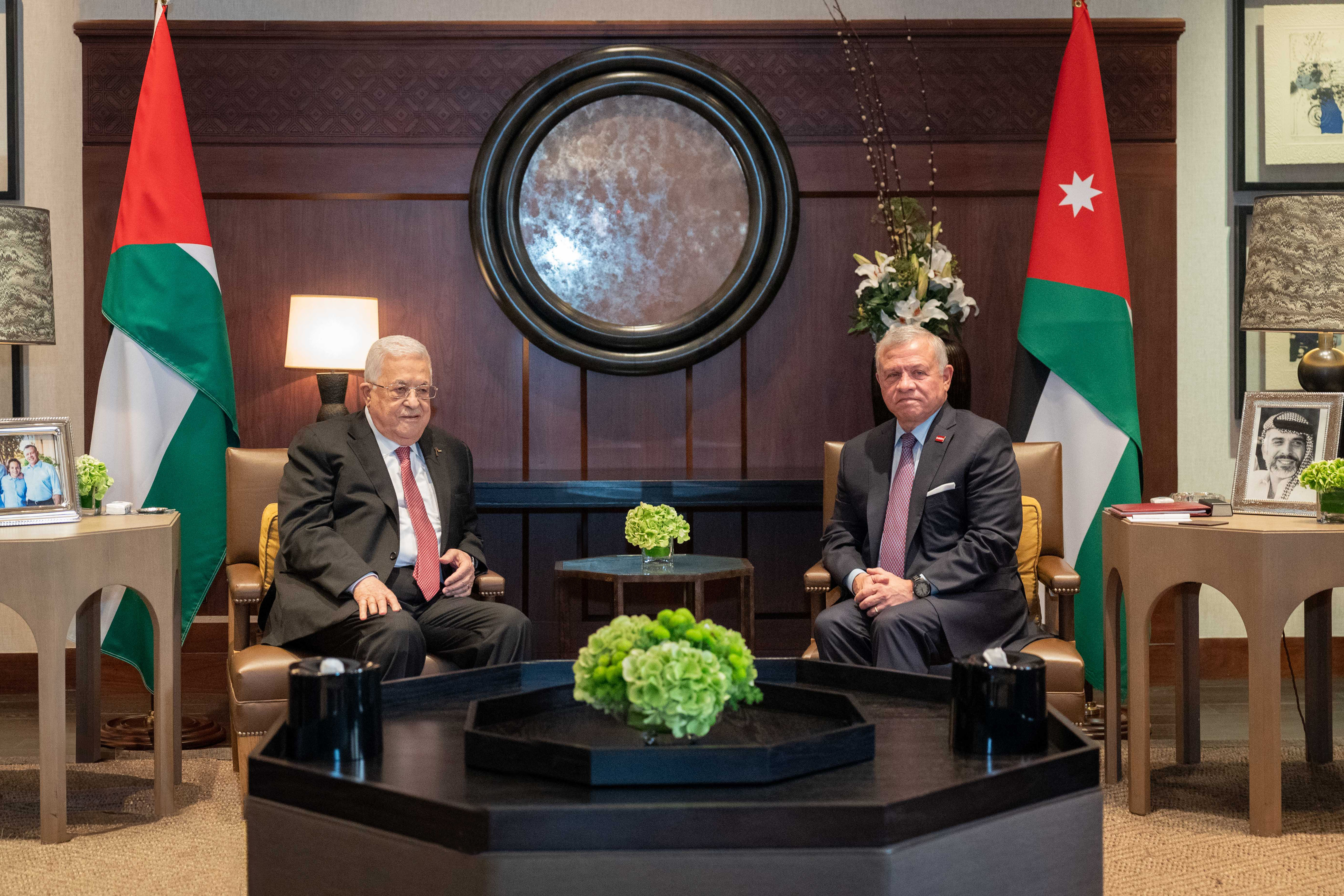 King, Palestinian president warn of exacerbating humanitarian crisis in Gaza