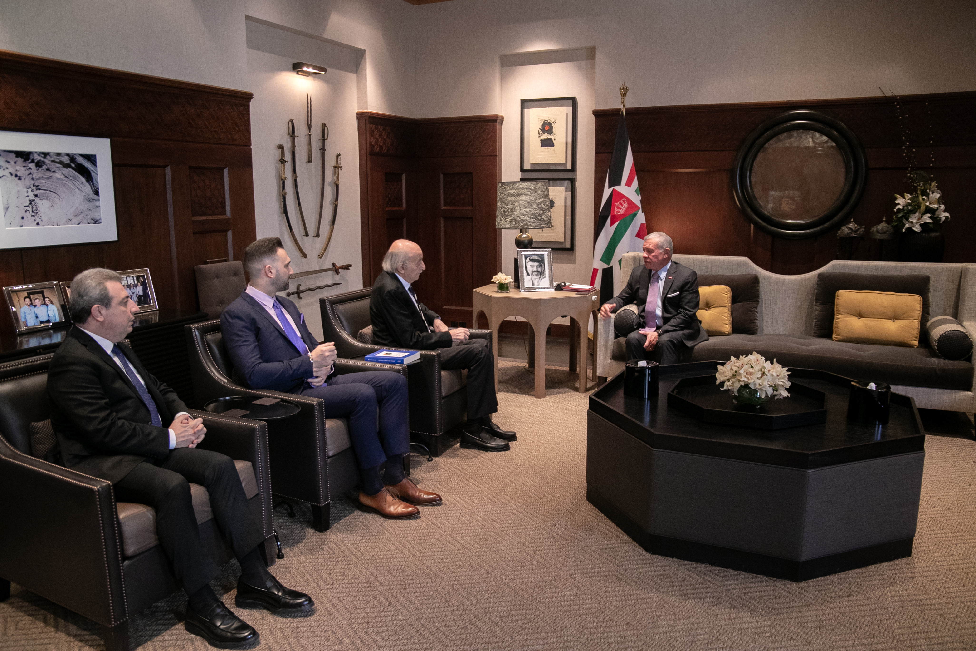 King receives former president of Lebanese Progressive Socialist Party