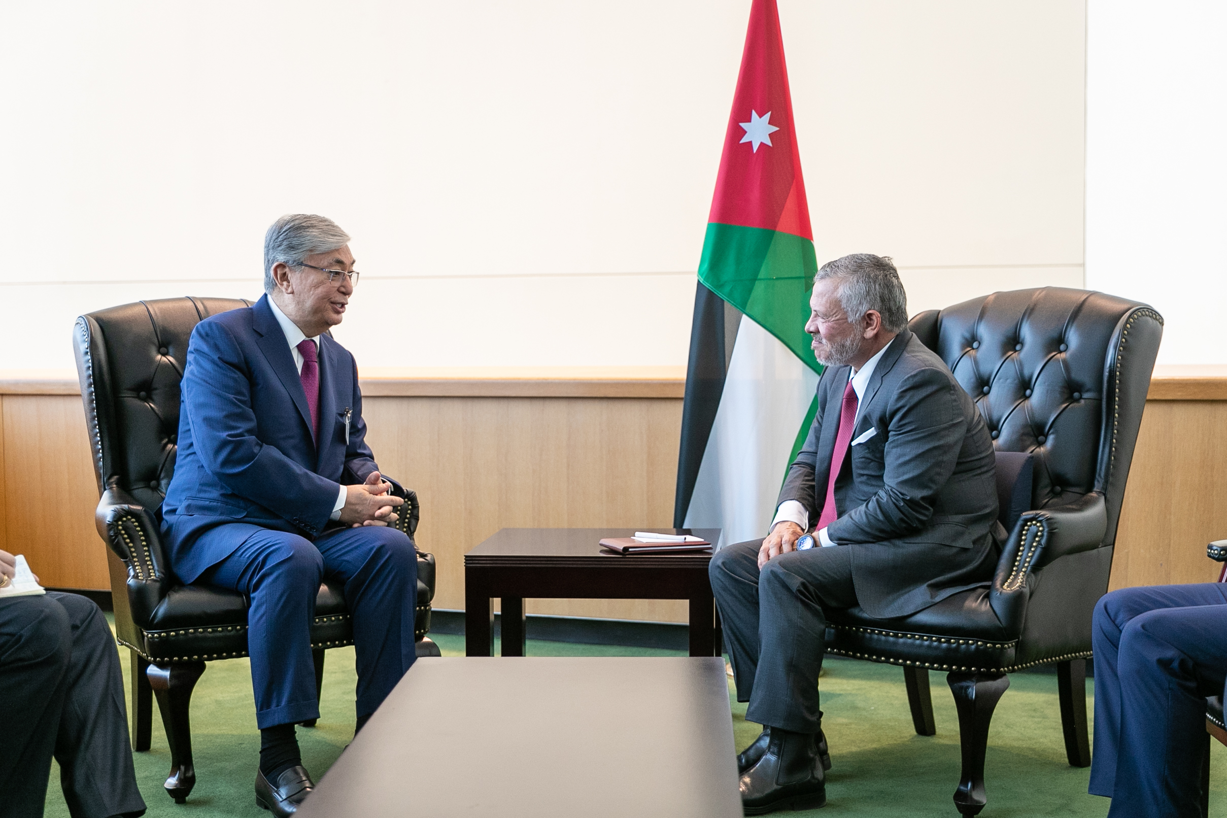 King meets president of Kazakhstan
