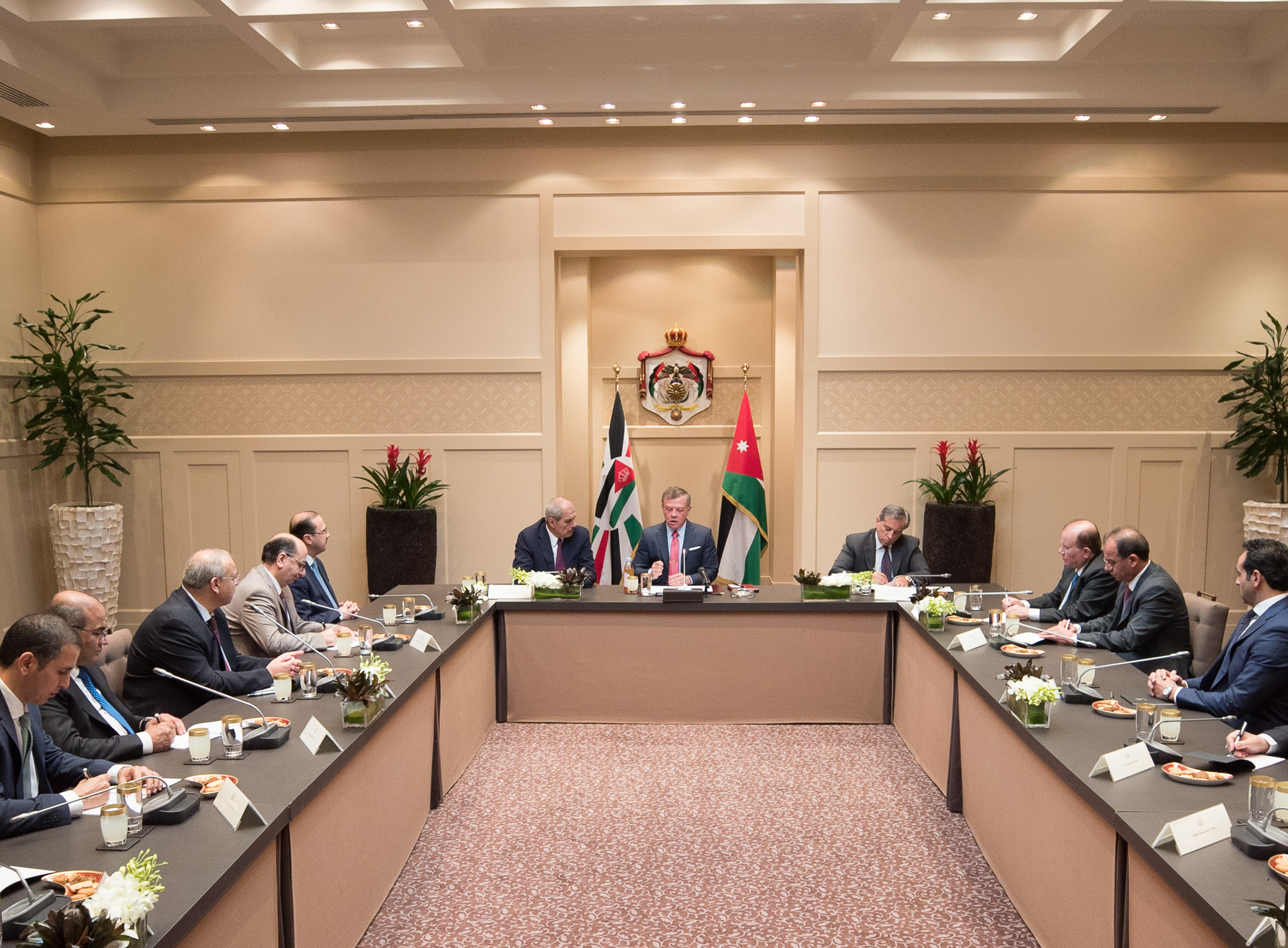 King meets with local media figures