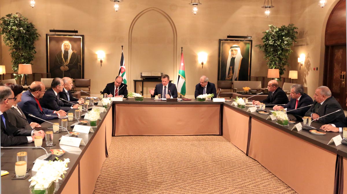 King meets with integrity committee, anti-corruption commission members
