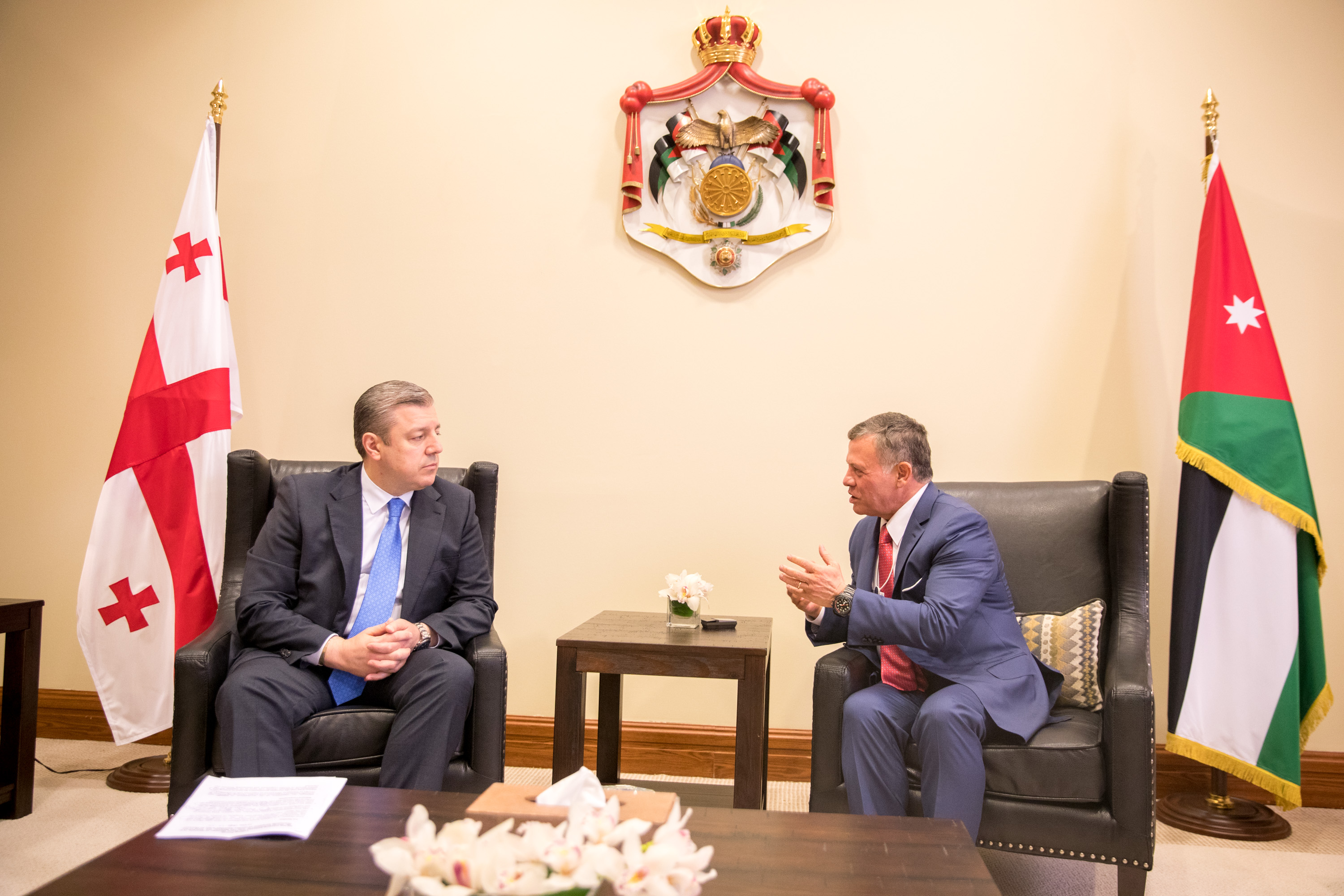 King meets with heads of state participating in WEF